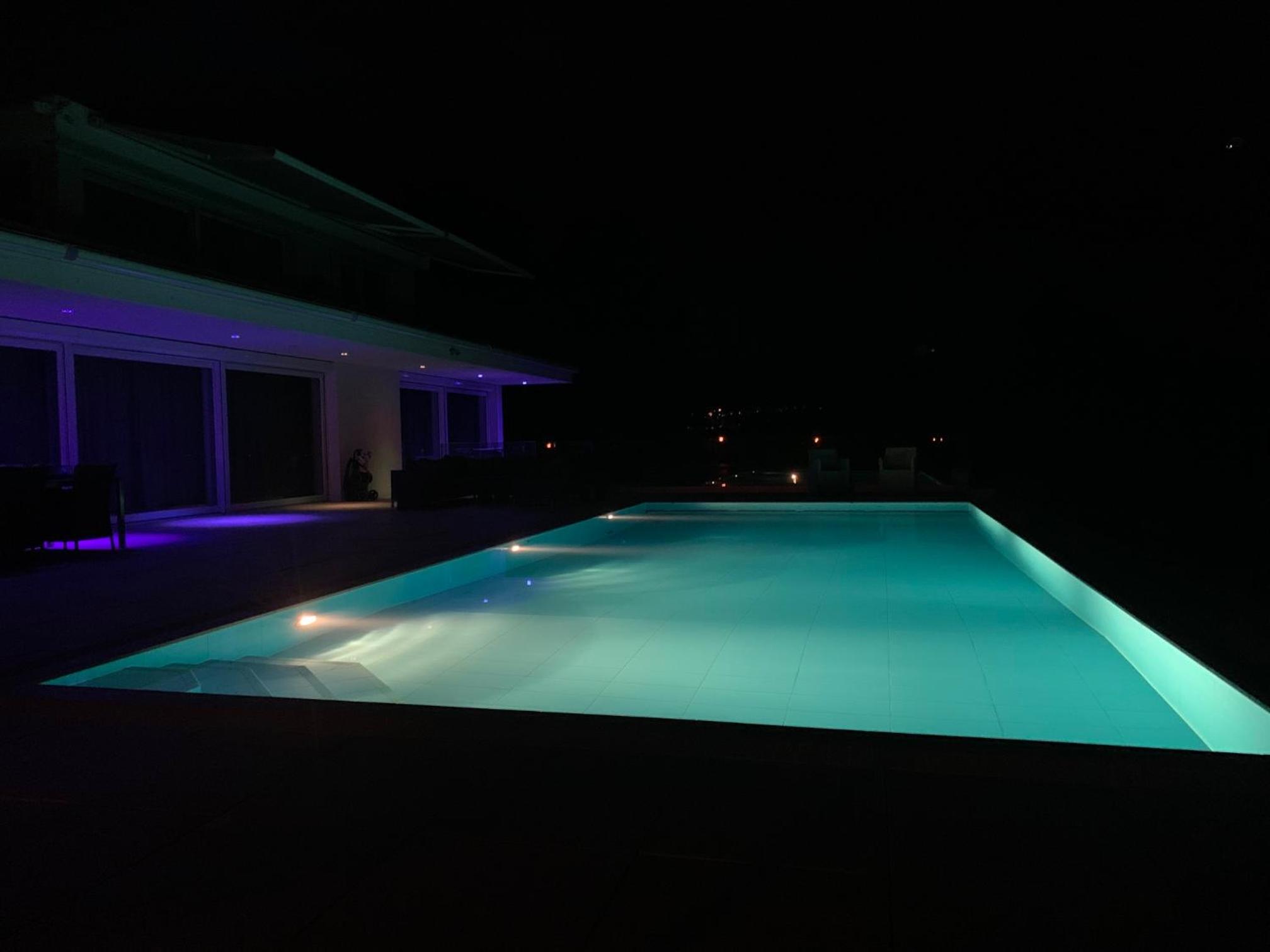 Deluxe Doppelzimmer mit Pool und Aussicht
