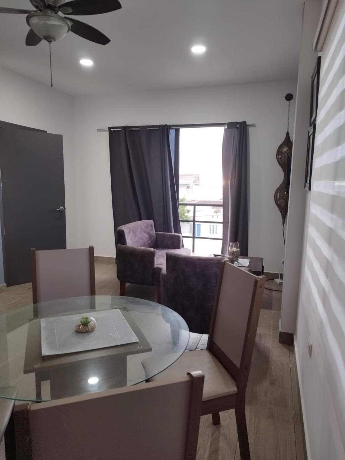 Ballenita Suites
