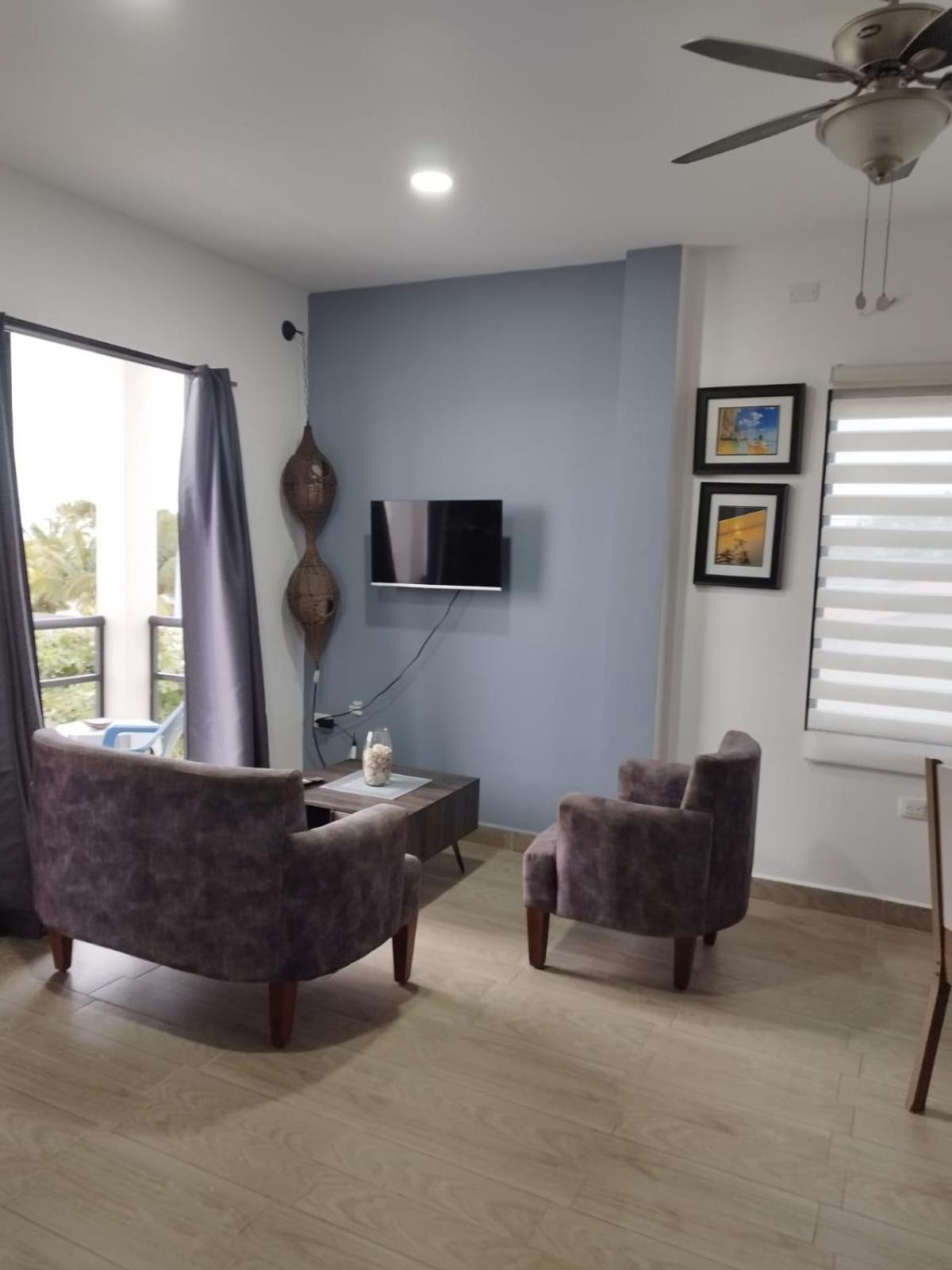 Ballenita Suites