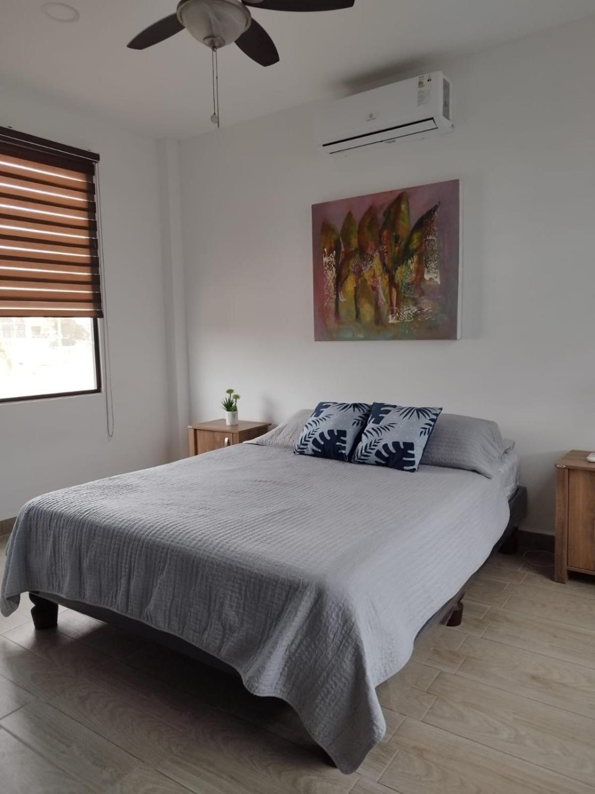 Ballenita Suites