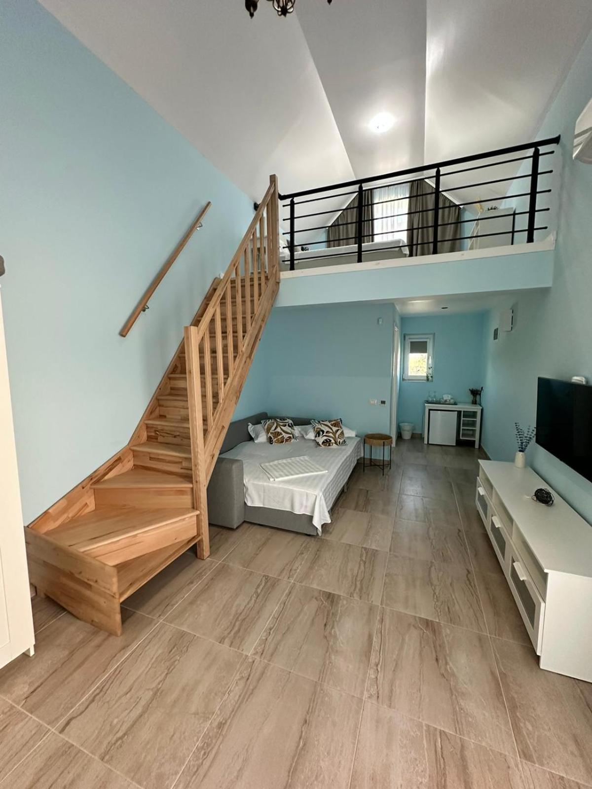 Halta Pescăruş Accommodation