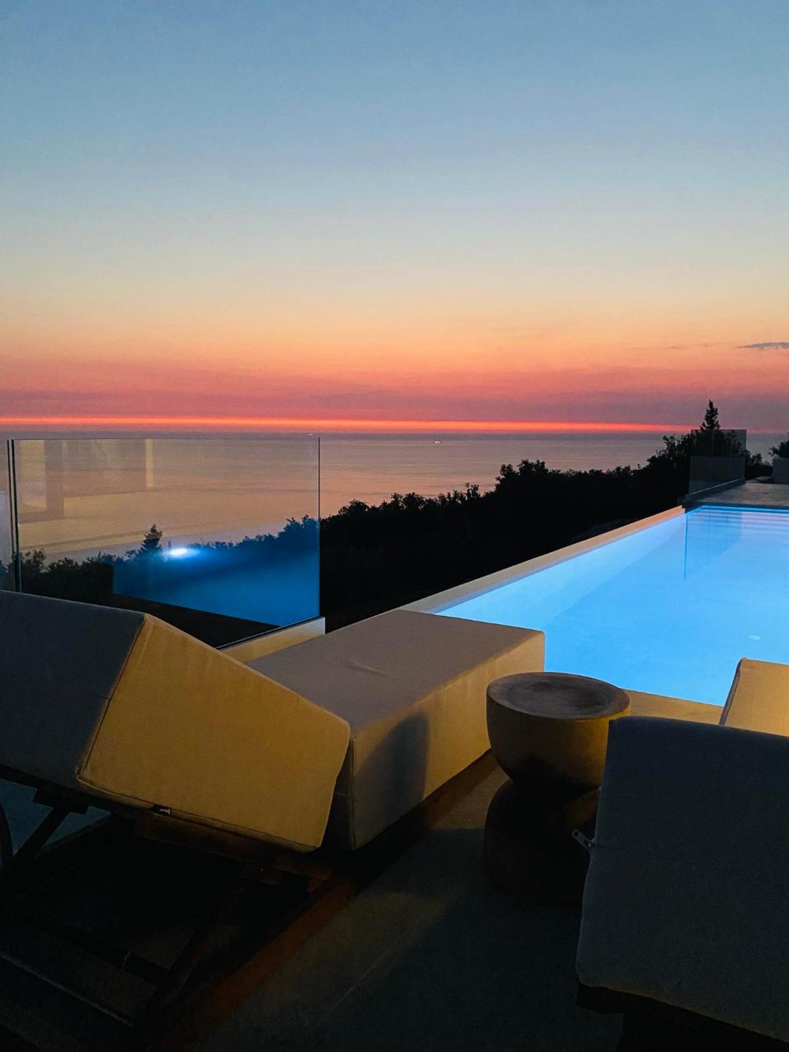 Nimbus Villas