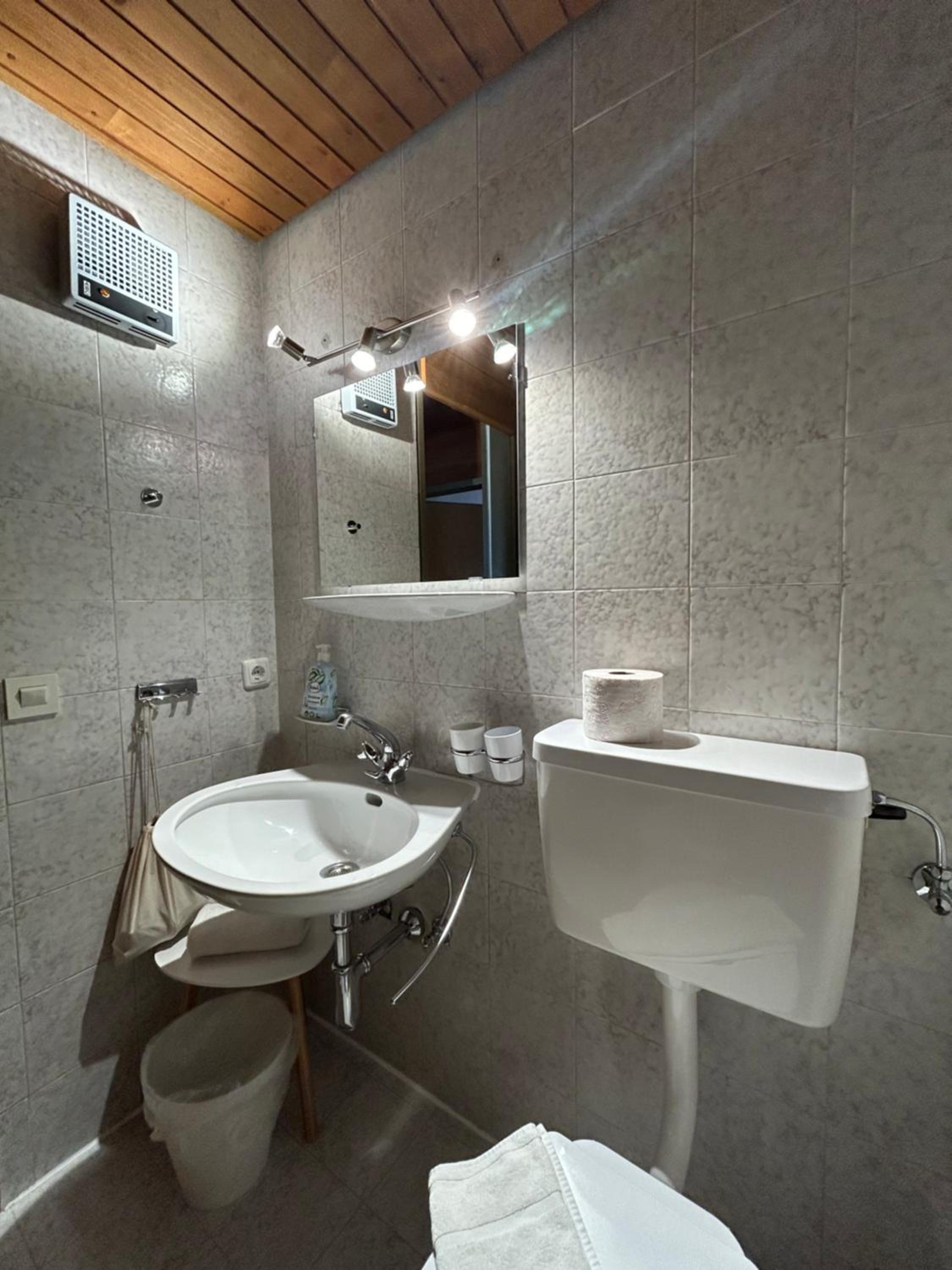 WOLF RETREAT Apartments im Lechtal davor Appartementhaus Michaela