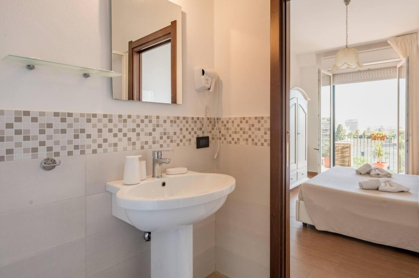 Panoramic Rooms