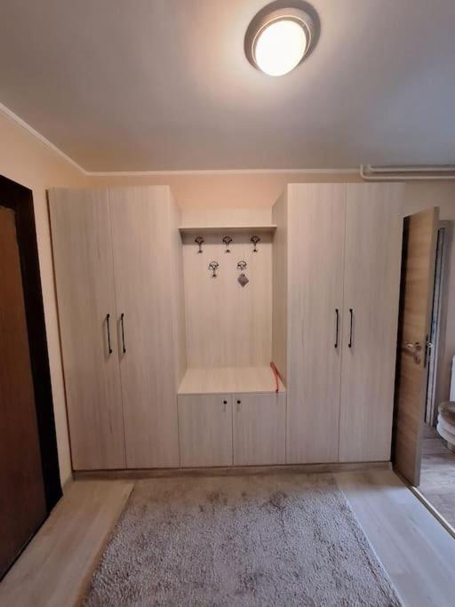 Jupiter apartment