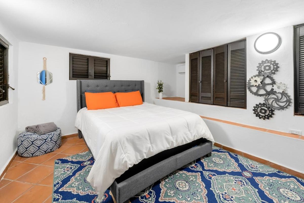 4 BR Kikita Beach Villa Oceanfront w Pool - Property Image 38