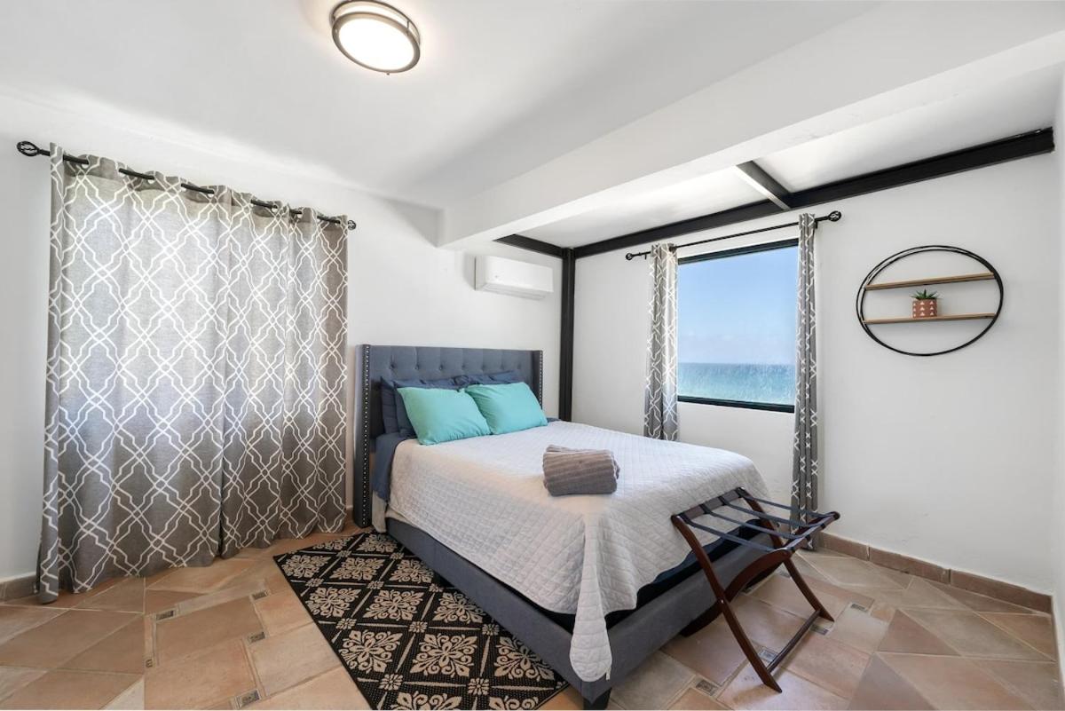4 BR Kikita Beach Villa Oceanfront w Pool - Property Image 37