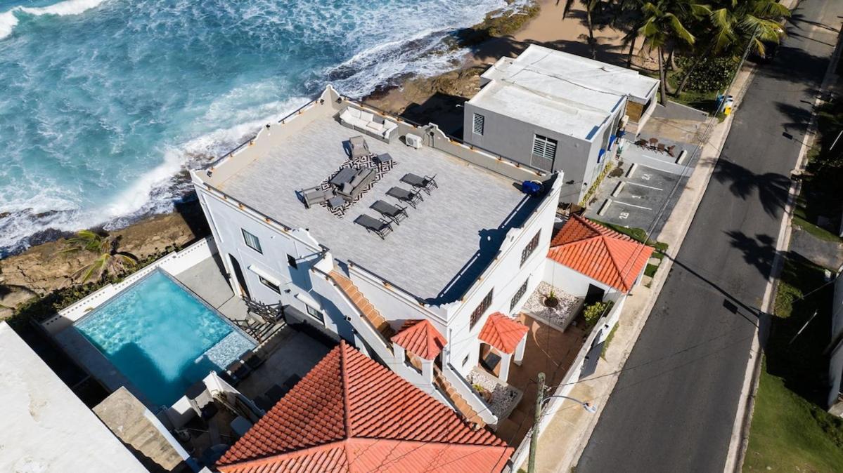 4 BR Kikita Beach Villa Oceanfront w Pool - Property Image 6