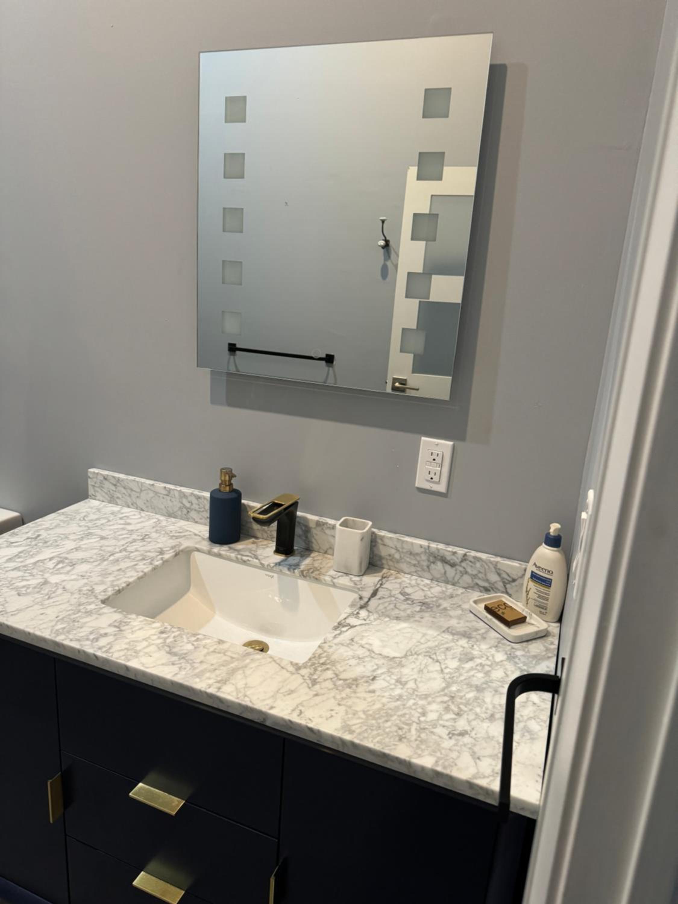 Dresden marigold suites 1