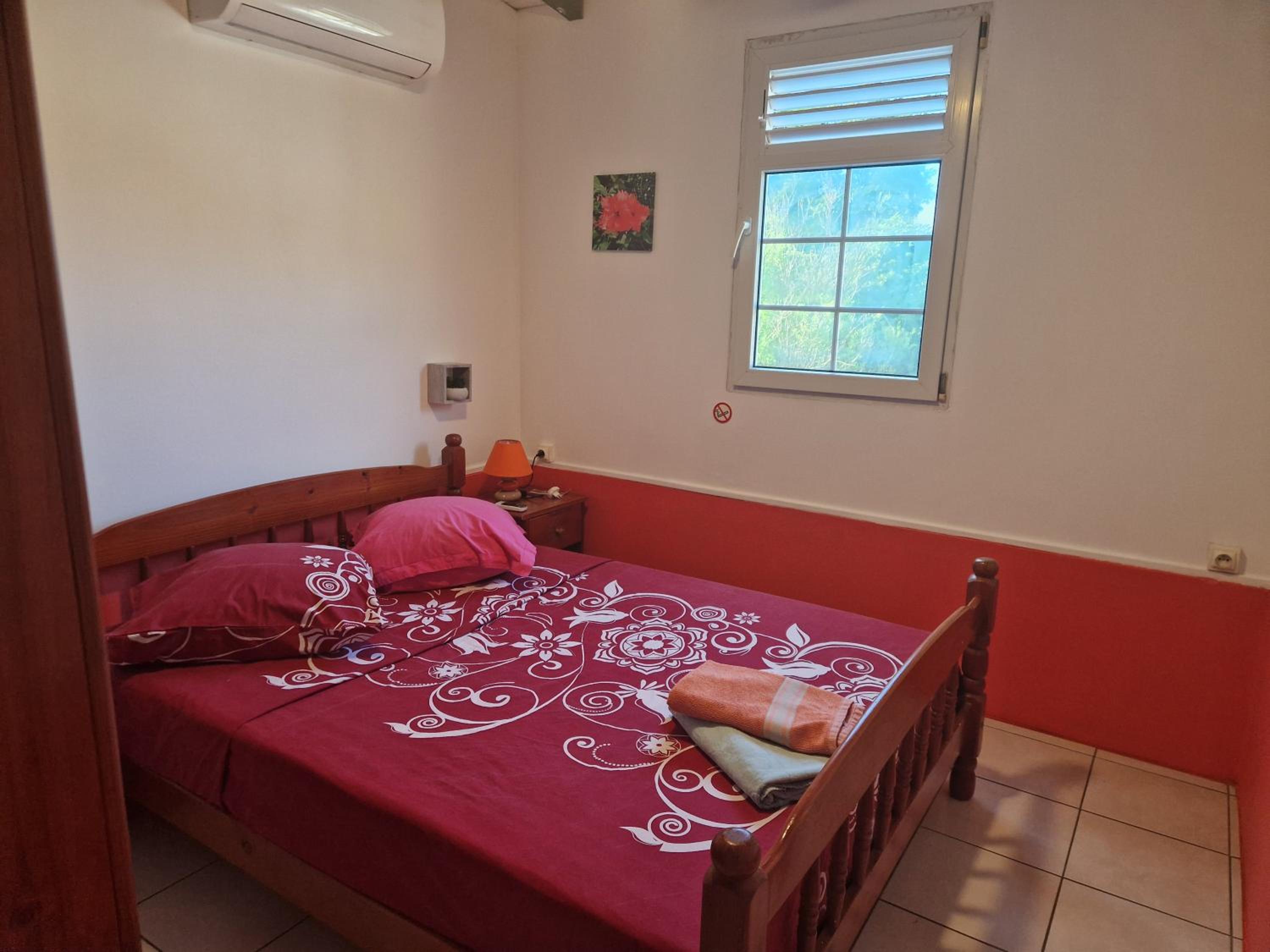 Bungalow Corail, F3 avec piscine à Sainte Luce view 4