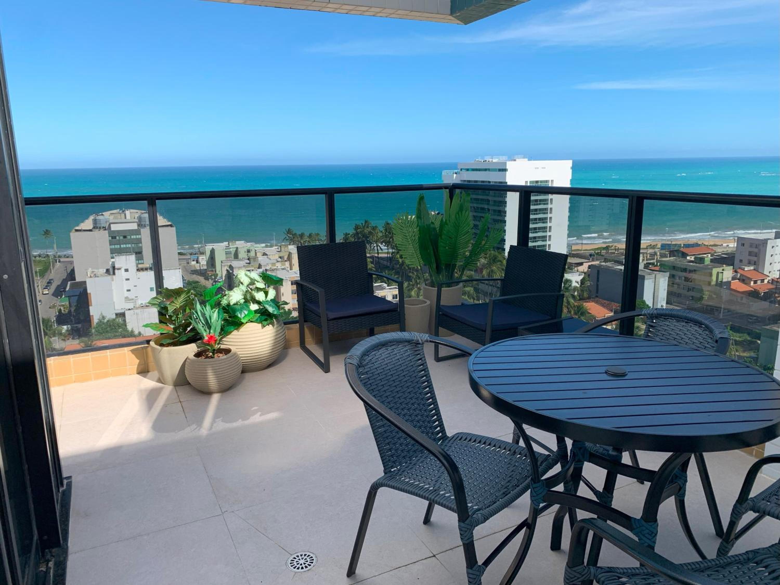 Lindo Apartamento com Vista Mar