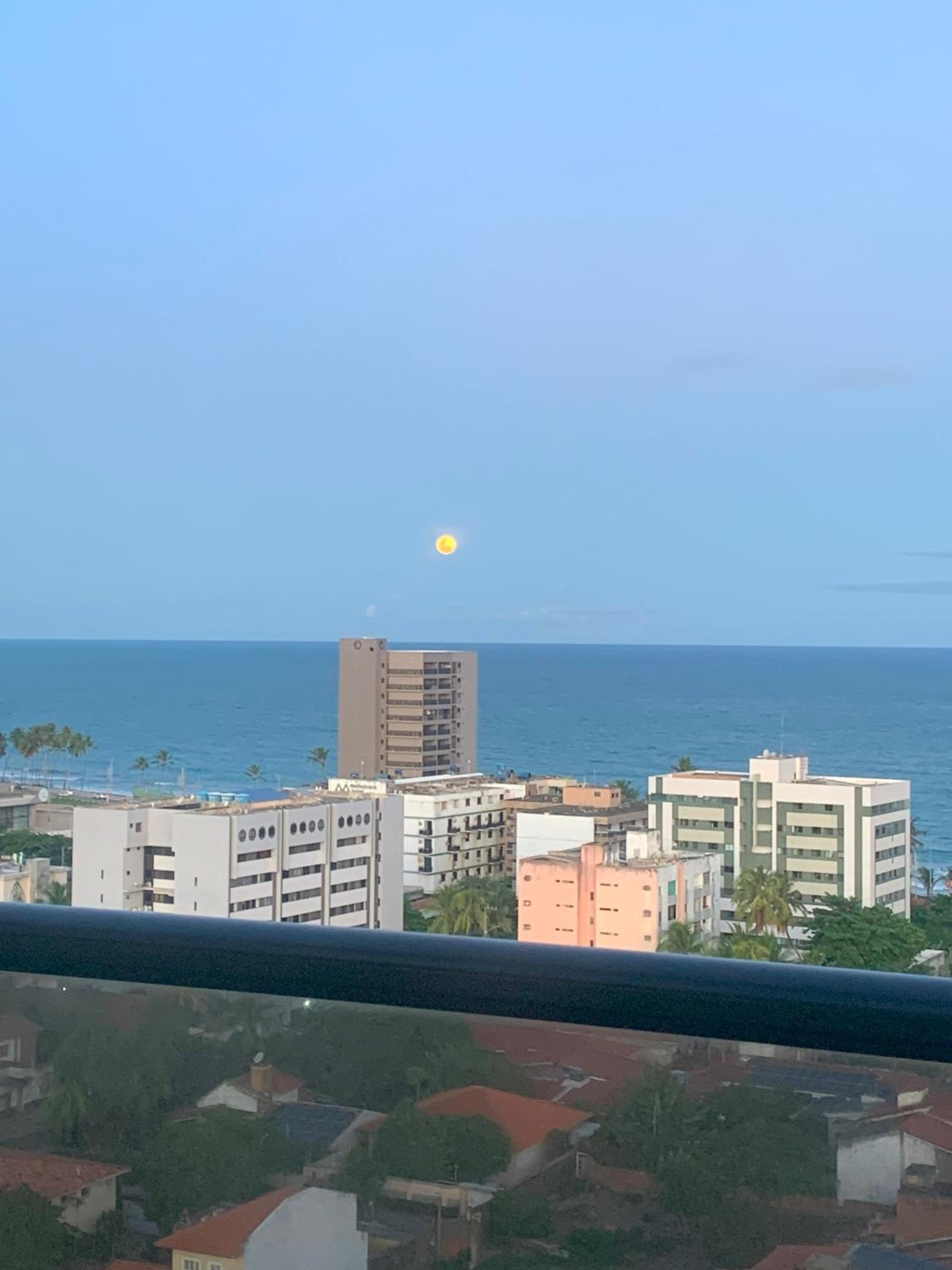 Lindo Apartamento com Vista Mar