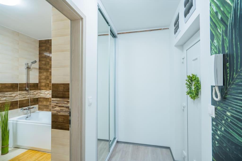 Jungle Apartment