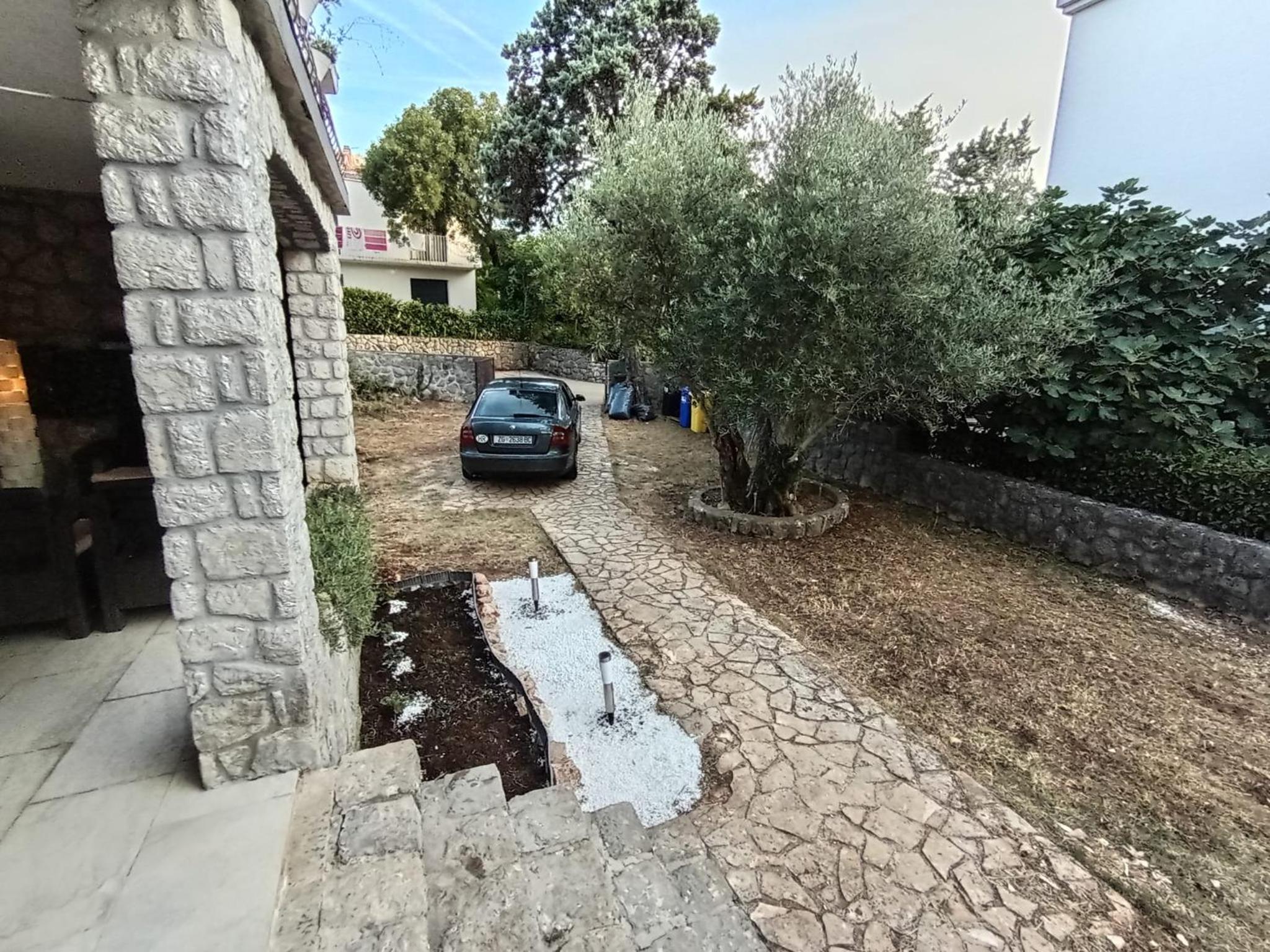Photo 29