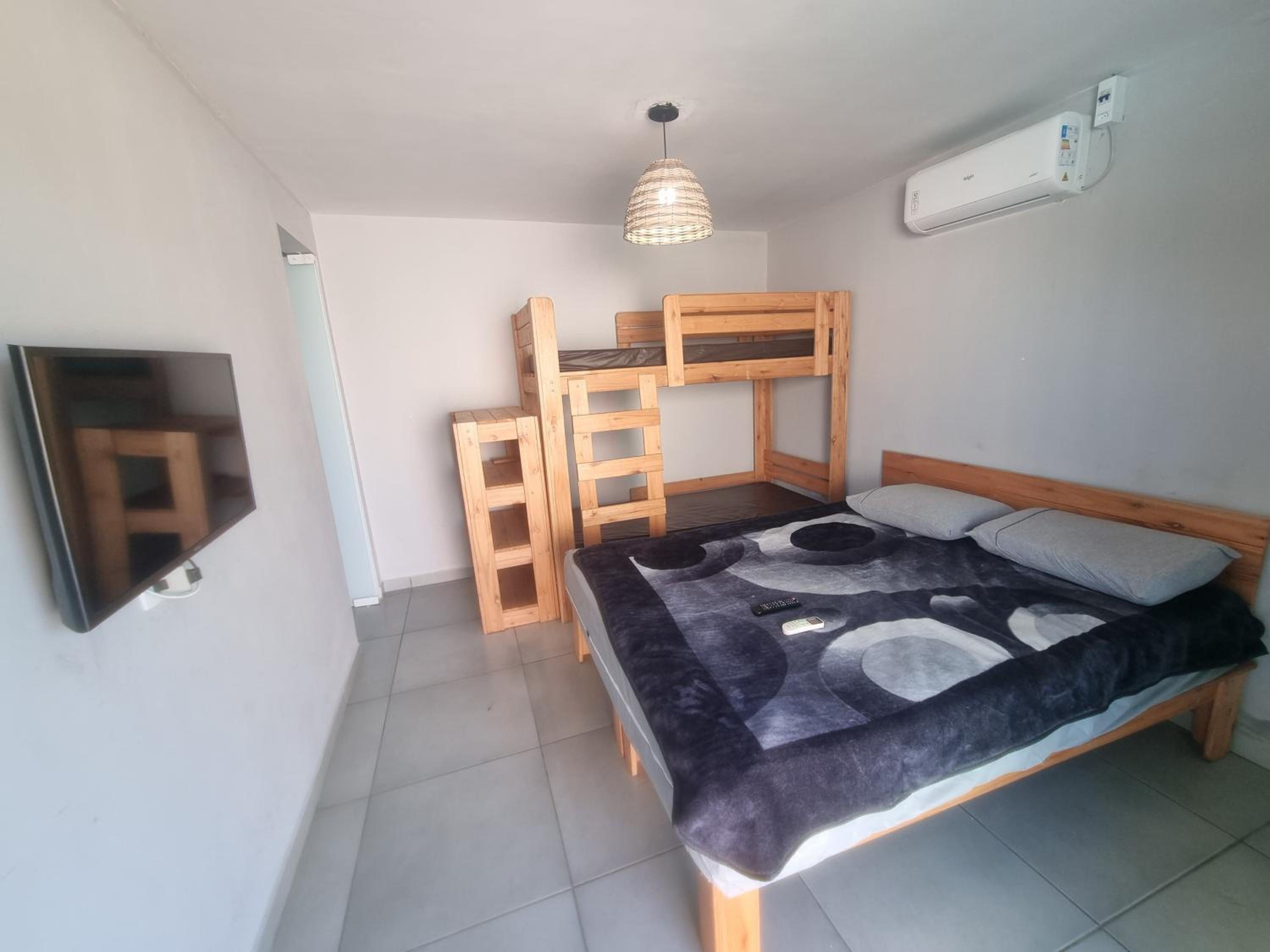 Casa Alto Padrão Perto da Praia C/ Piscina Grande