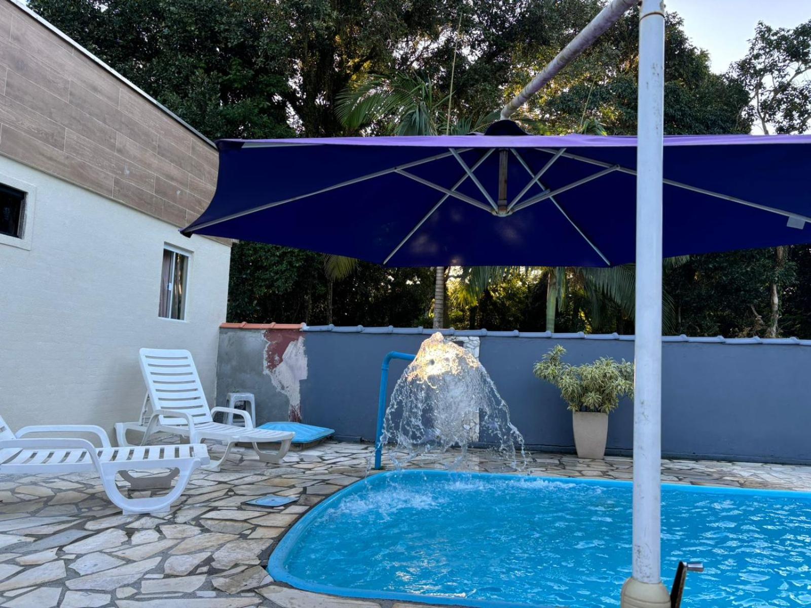 Recanto Pousada JU&JU Chalé com PISCINA COMPARTILHADA