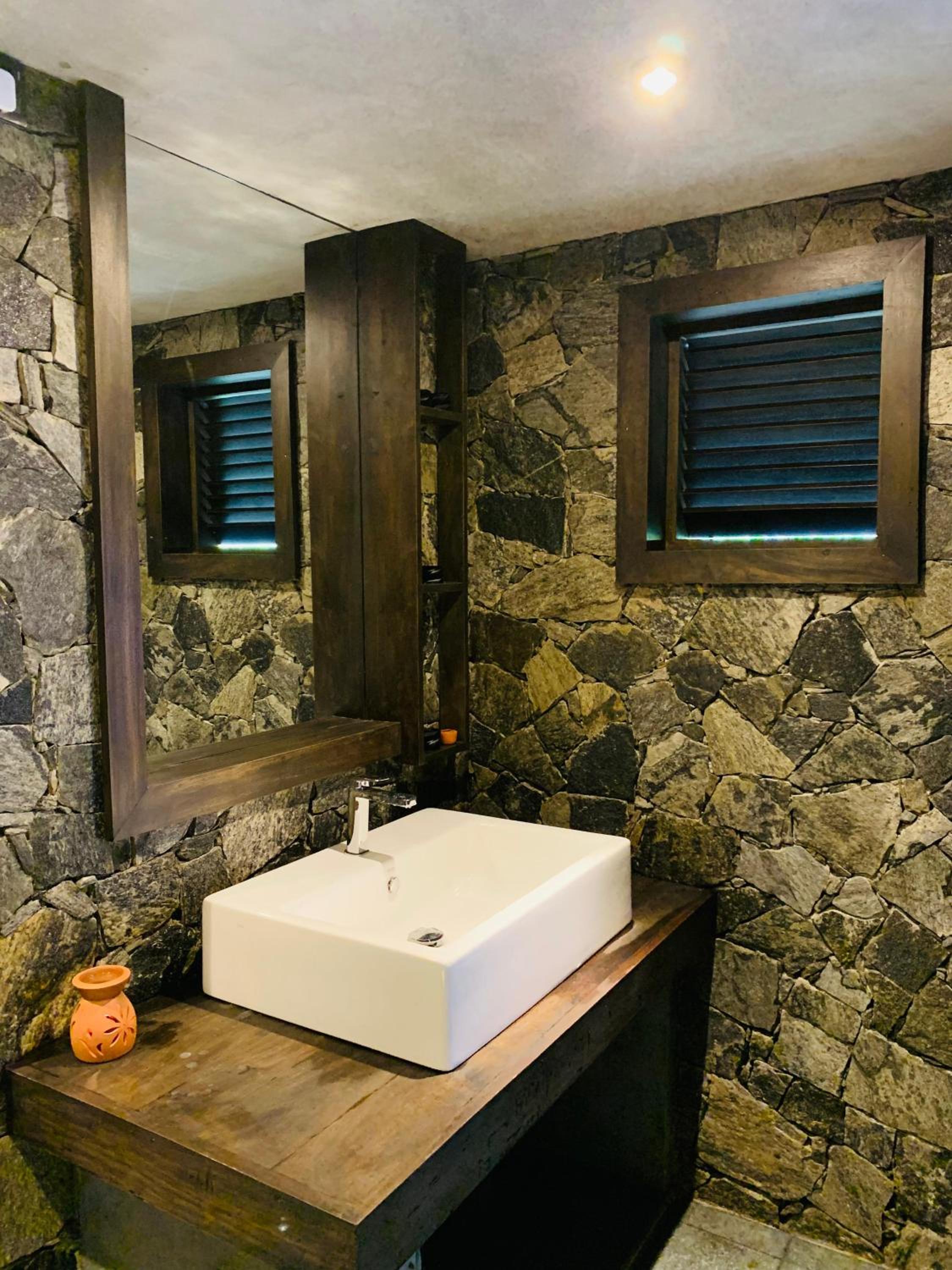 Cannelle Hill Cabanas