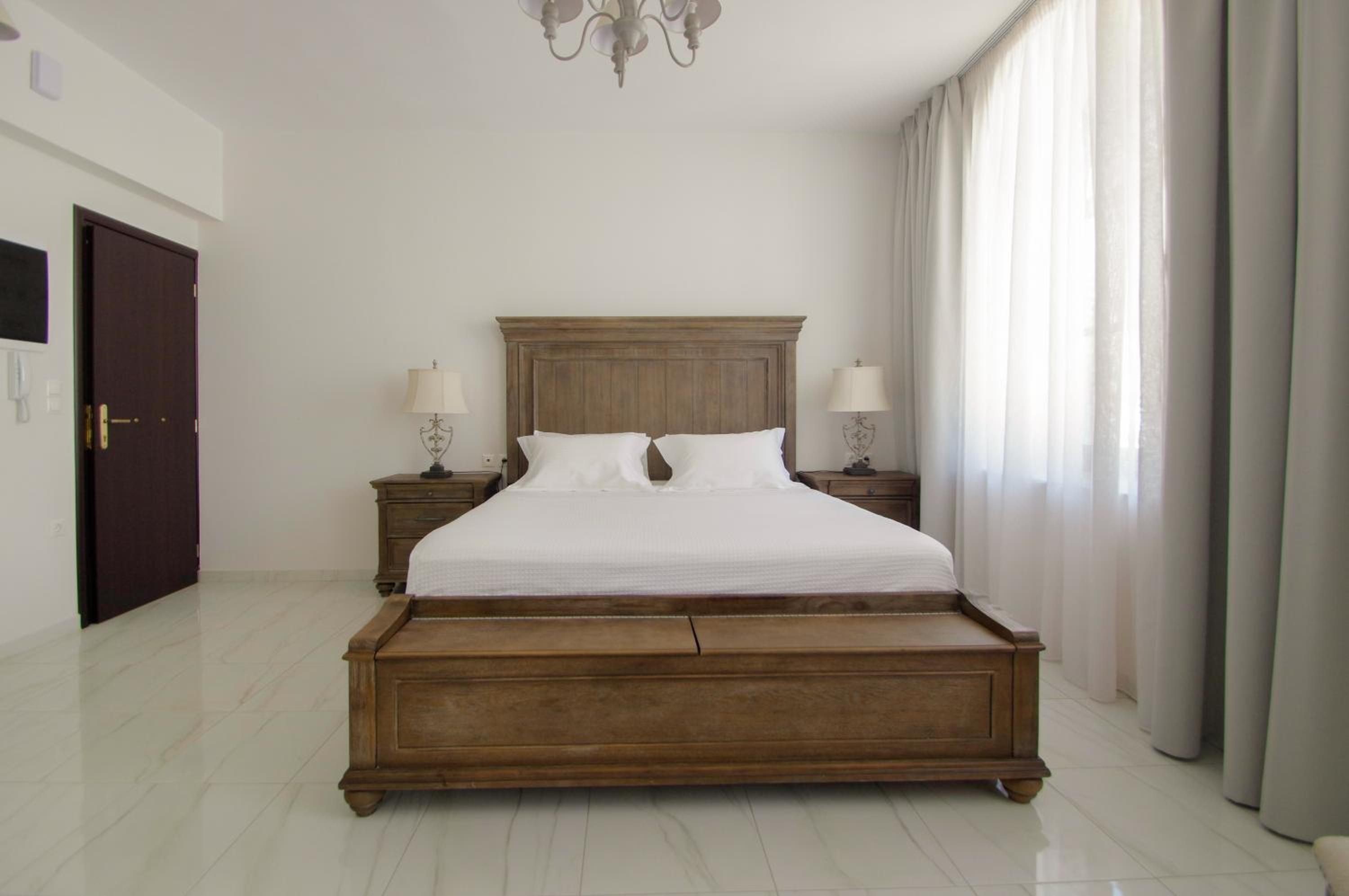 Atrium Suites photo 4