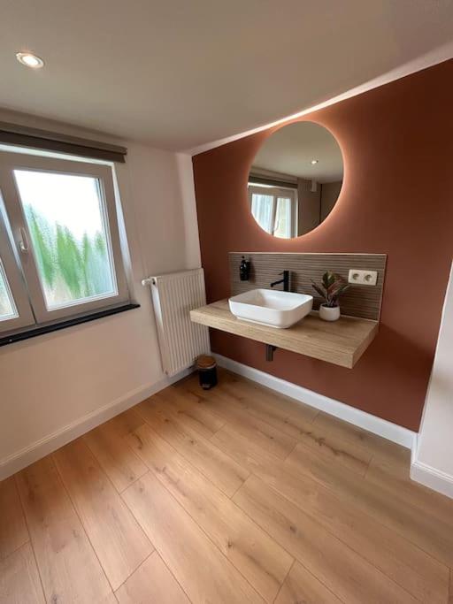 Petite maison très sympa qui accepte les animaux