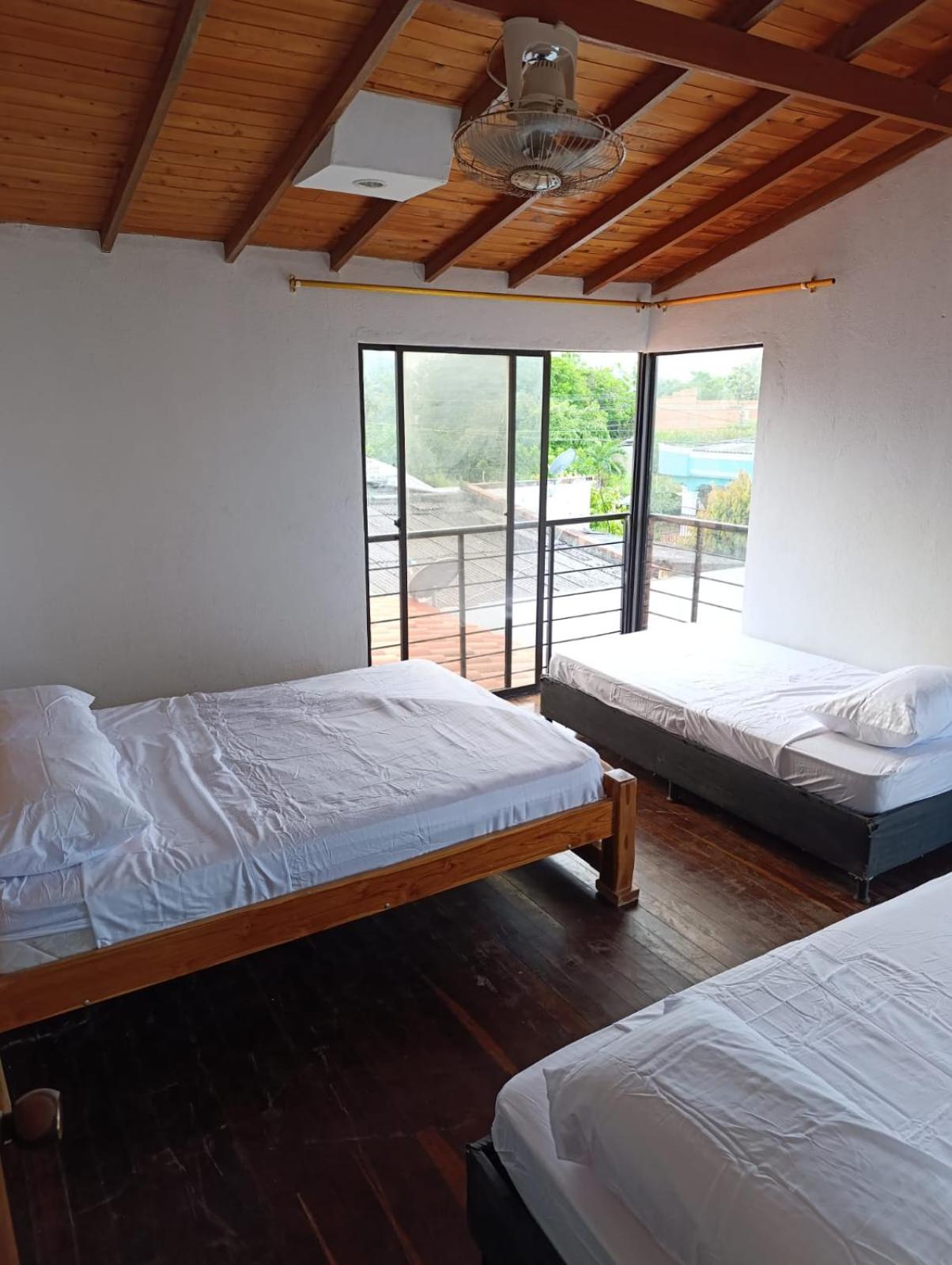 Hostal Brisa y Mar