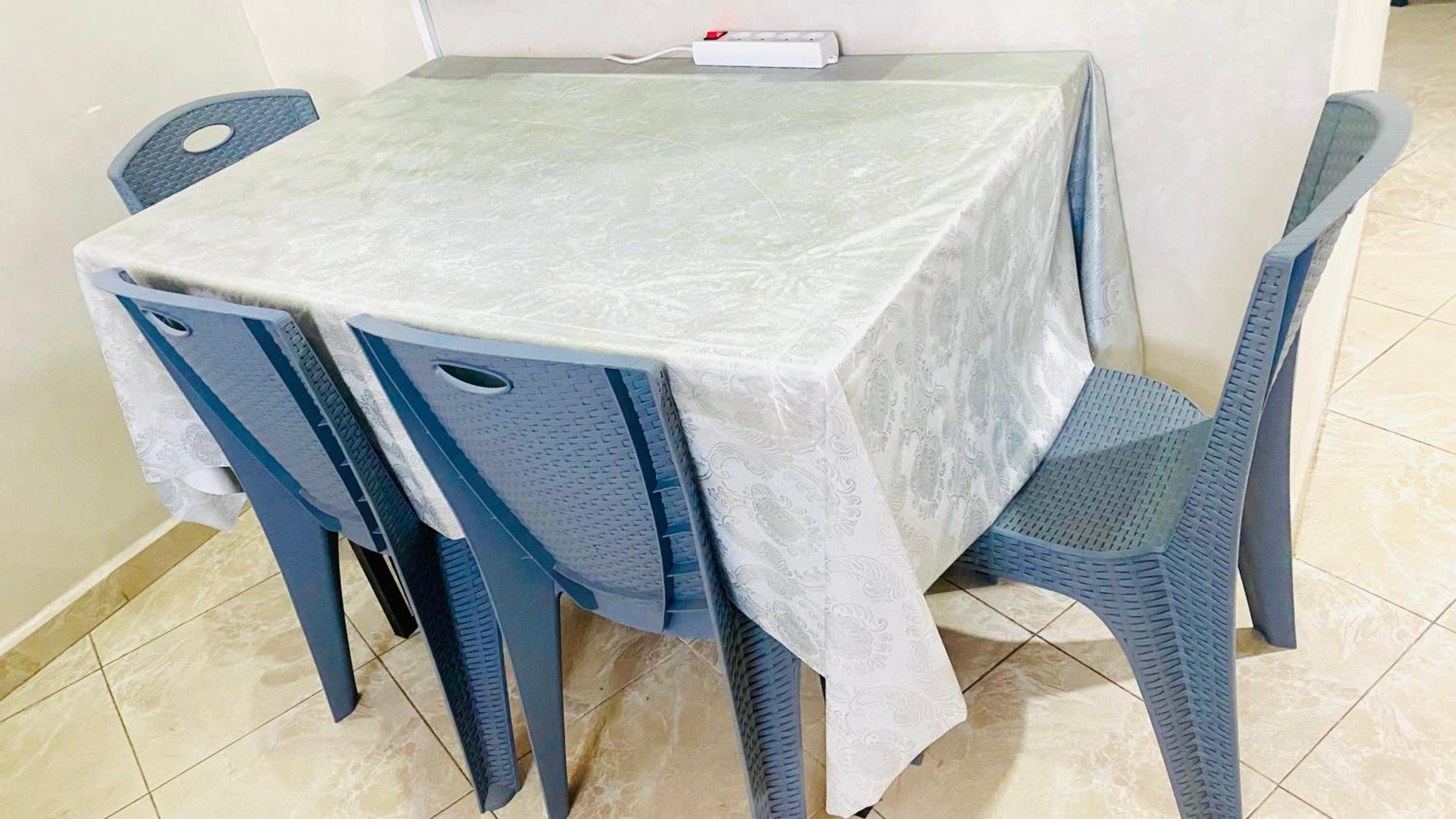 Charment appartement au centre ville, bien équipé, Fibre haut débit view 4