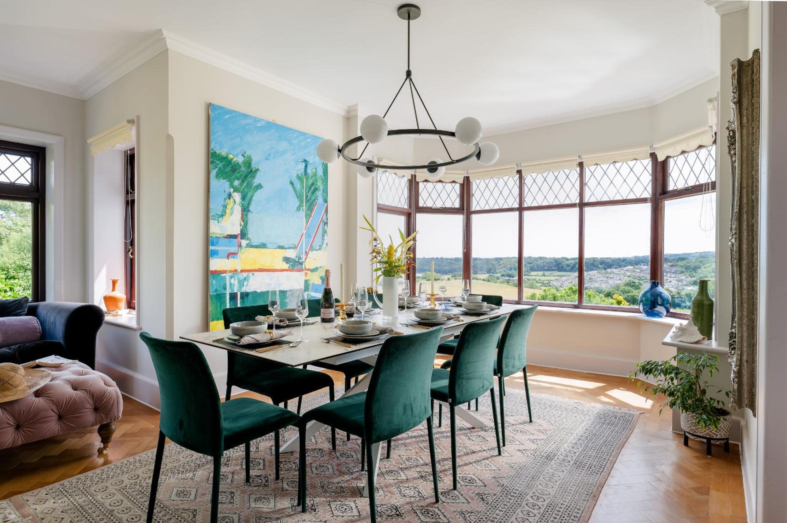 The Spinney - Spectacular views over the bay and close to beach with parking view 3