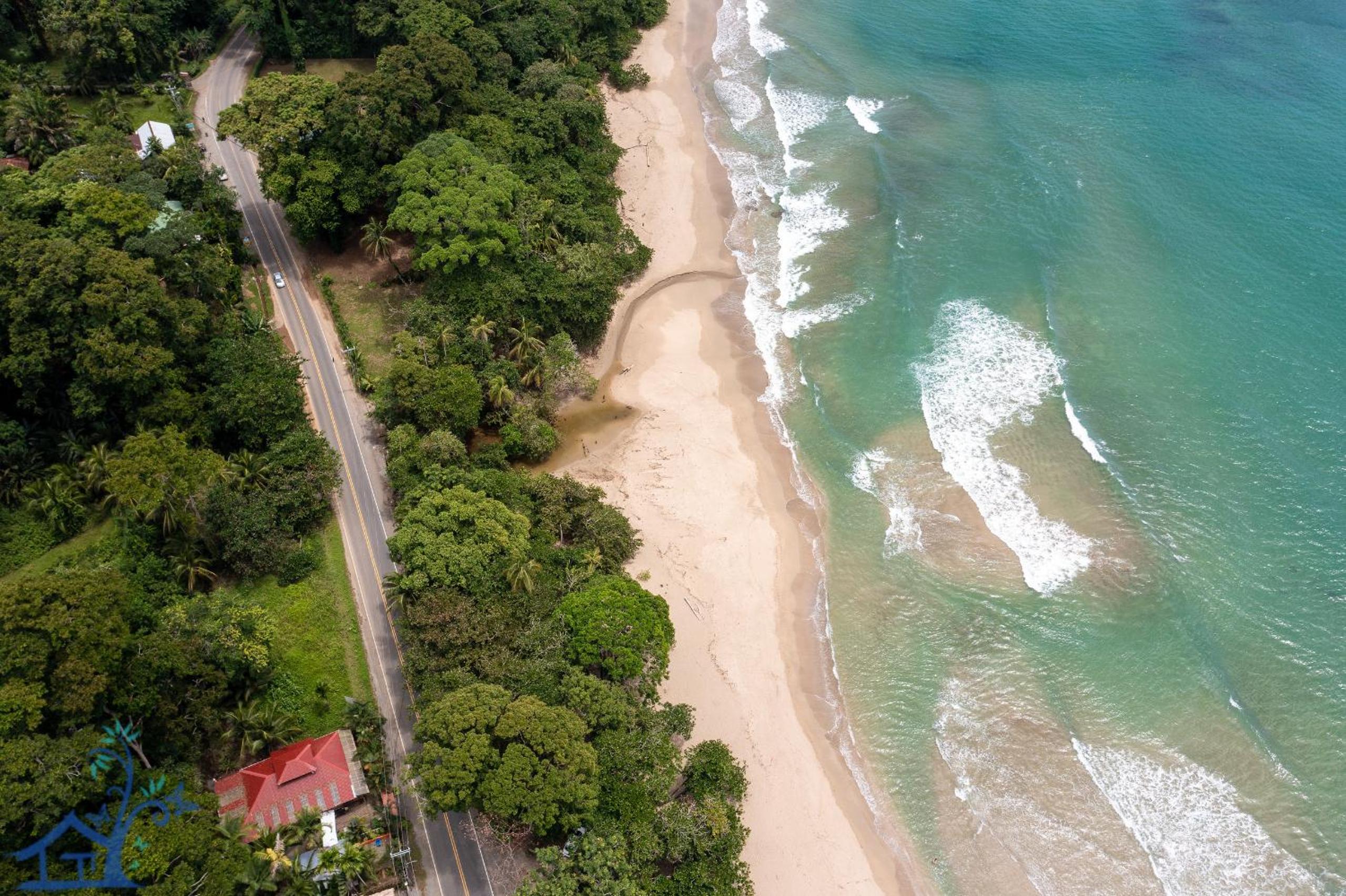 Beach Front Chill Surf Spot