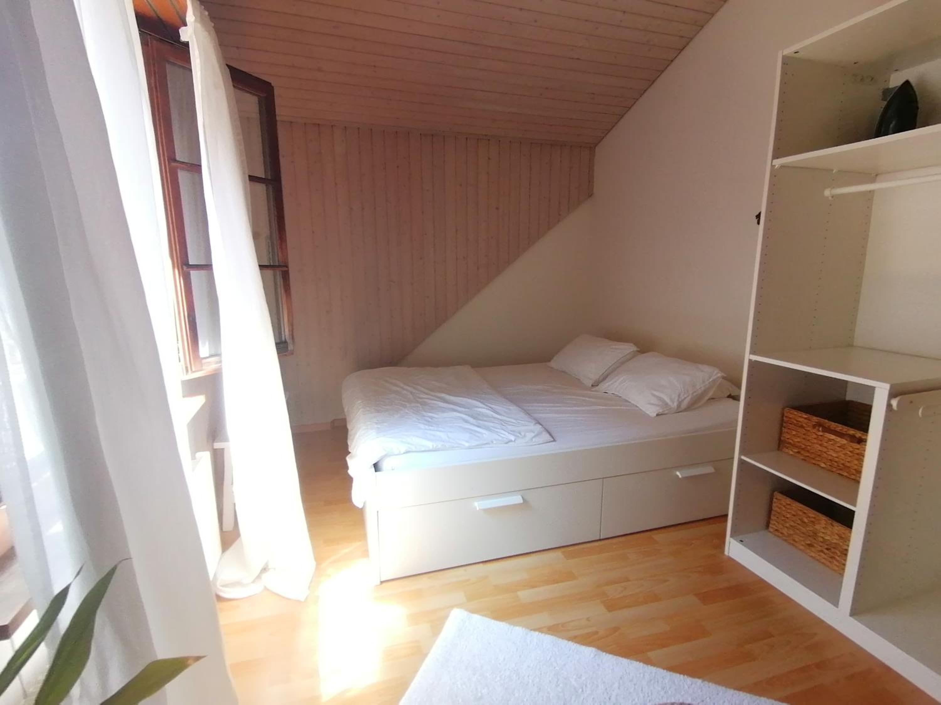II Cozy Rooftop lakeside 18min to Zürich HB 25min to Zug