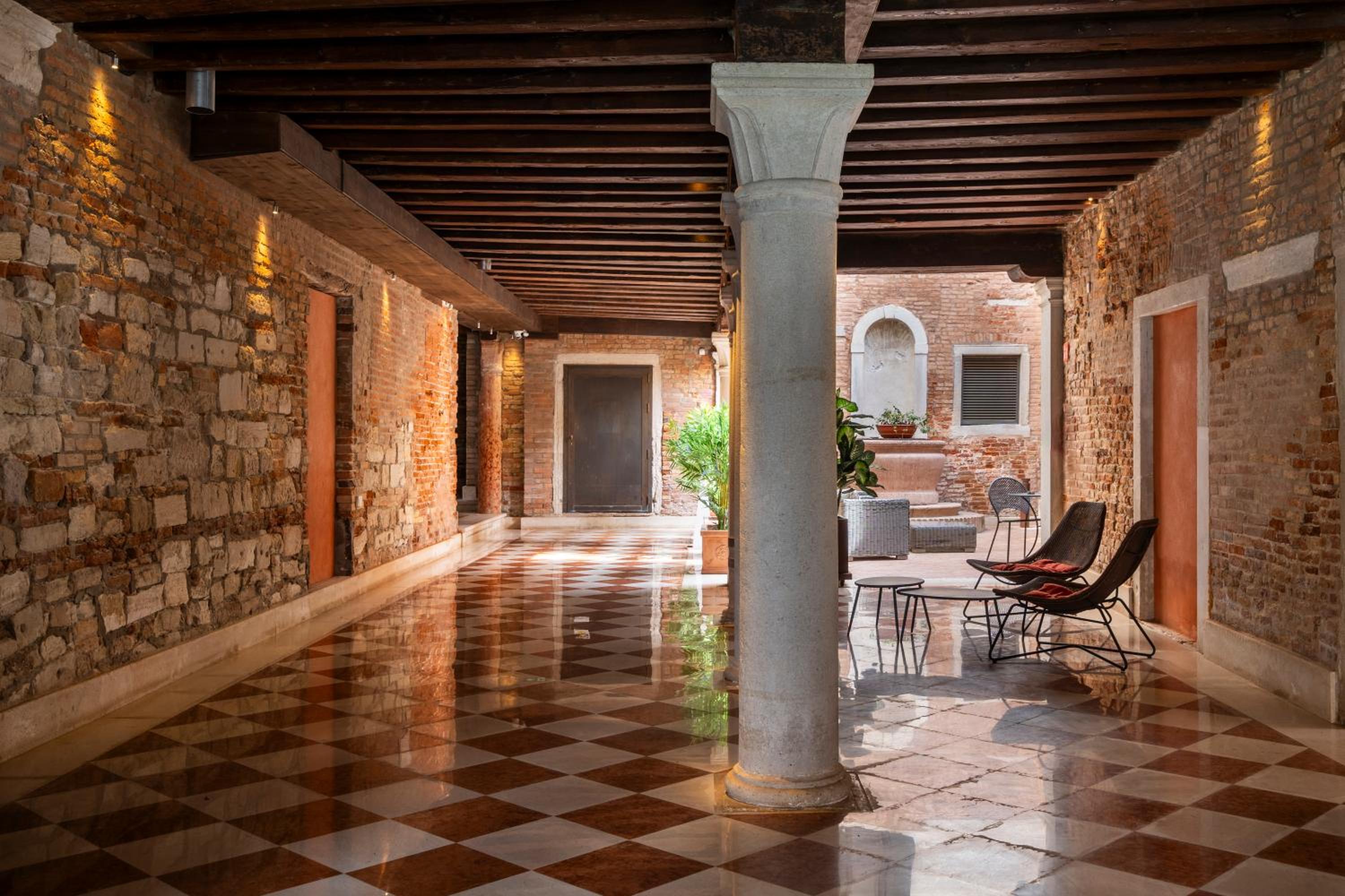 Palazzo Morosini Degli Spezieri - Lifestyle Apartments