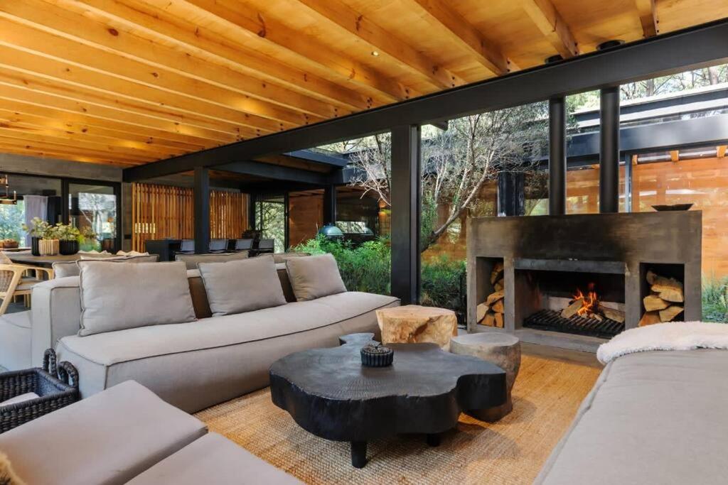 Casa Fika Surrounded by forest in Rancho Avándaro