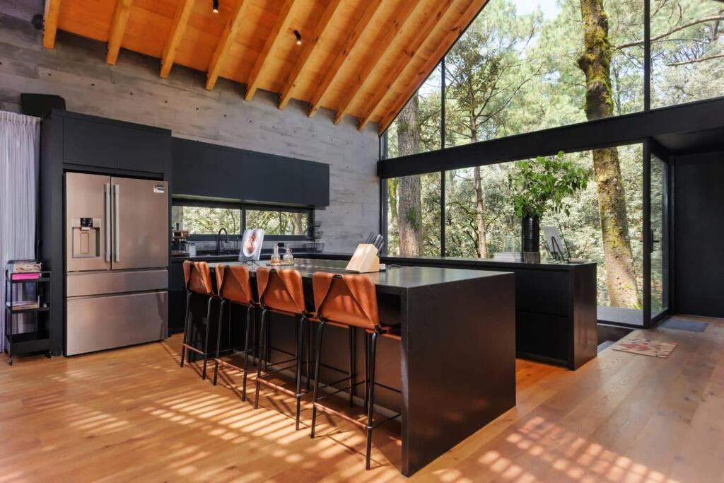 Casa Fika Surrounded by forest in Rancho Avándaro