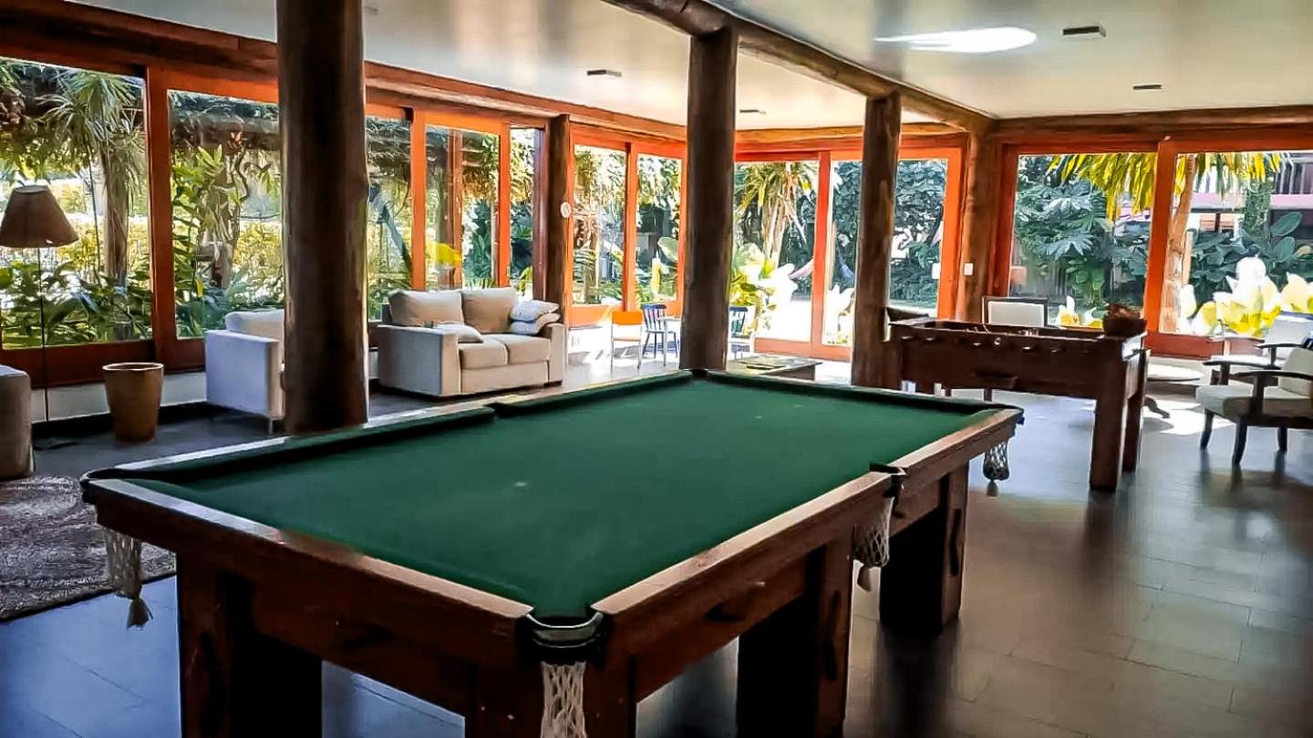C4: Awesome Beach House