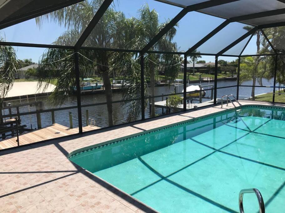 Honolulu East - Vacation home with heated pool and Gulf-access canal - Property Image 20