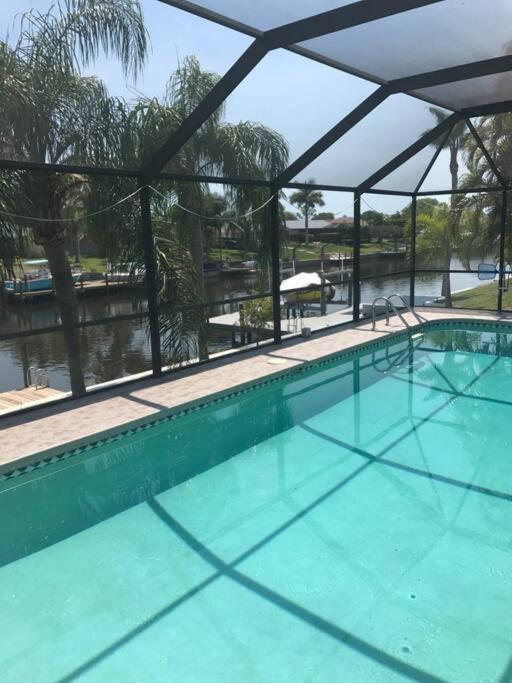 Honolulu East - Vacation home with heated pool and Gulf-access canal - Property Image 14