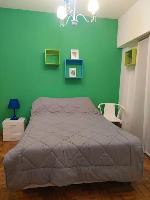 Alójate en Recoleta en este Cómodo Departamento 2 Ambientes