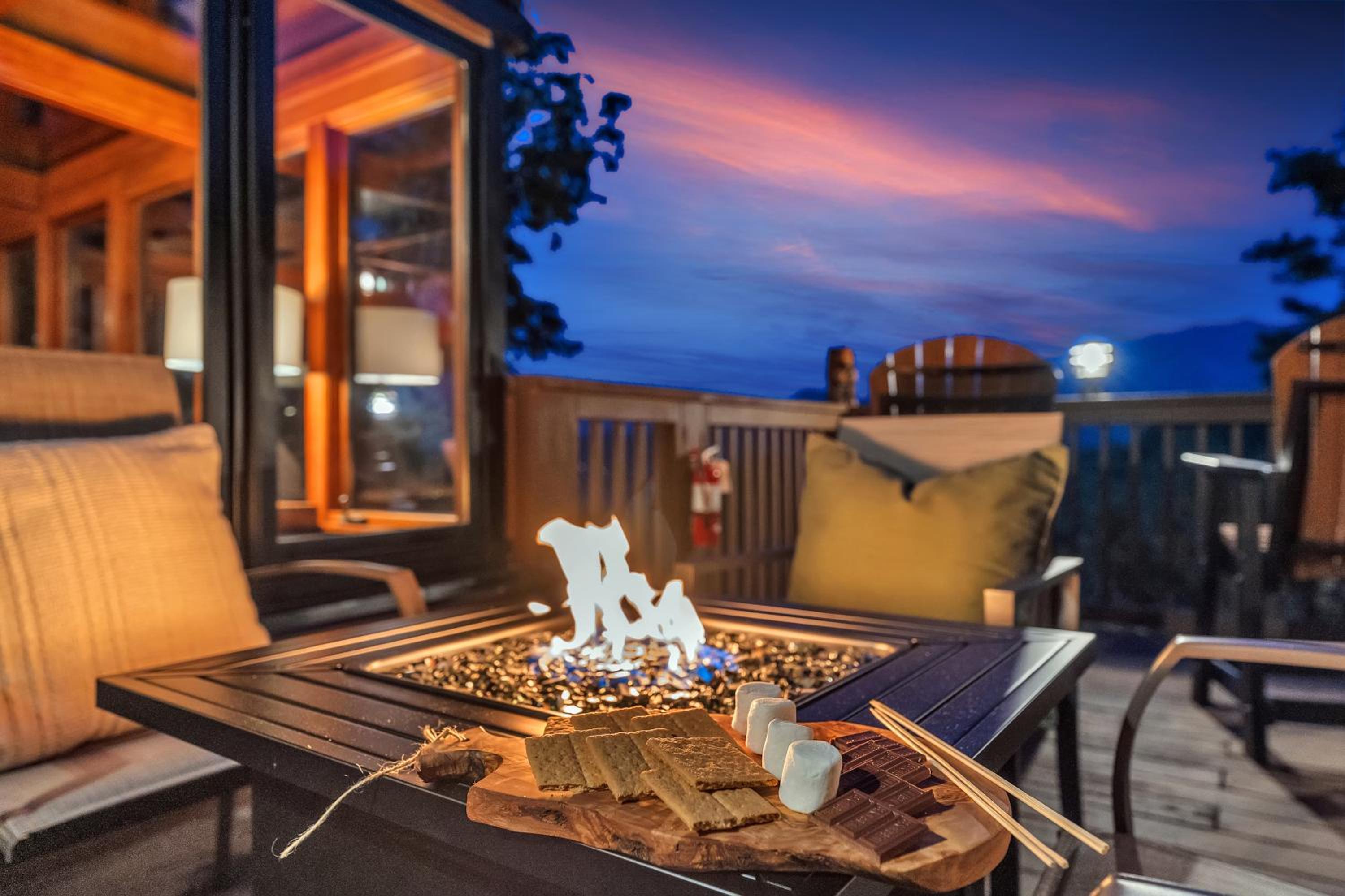 Family Chalet With Sauna, HotTub, Heavenly Views! Mins to Downtown! view 5