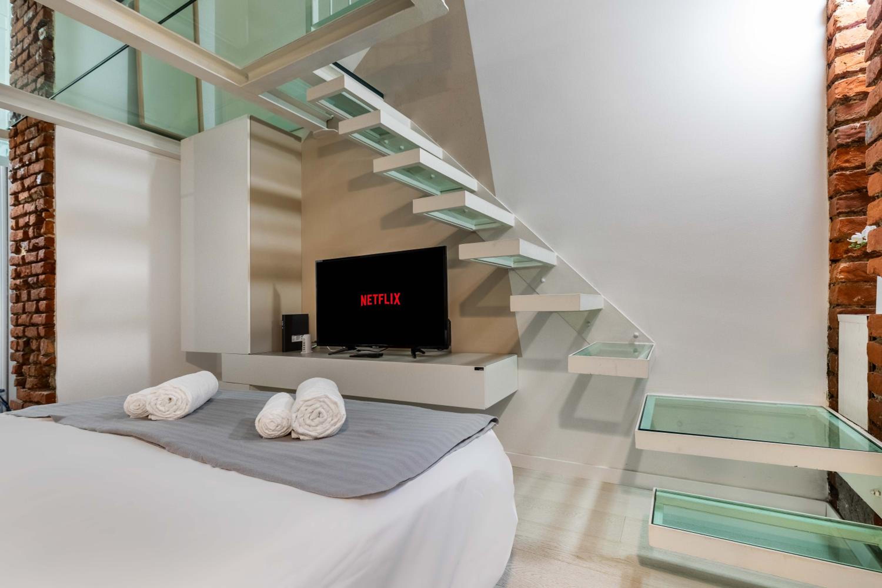 Milano Farini Loft - Free WIFI and NETFLIX photo 3