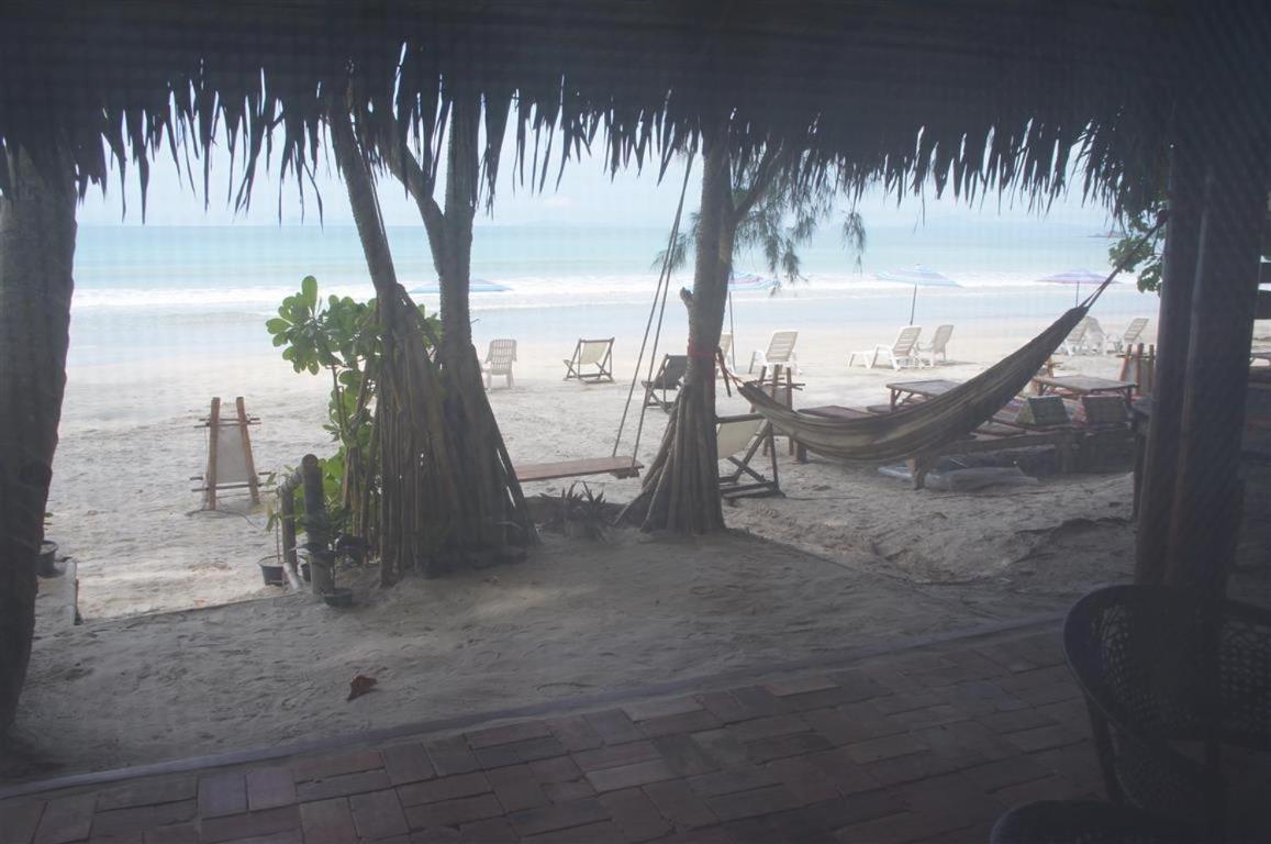 Lazy Hut