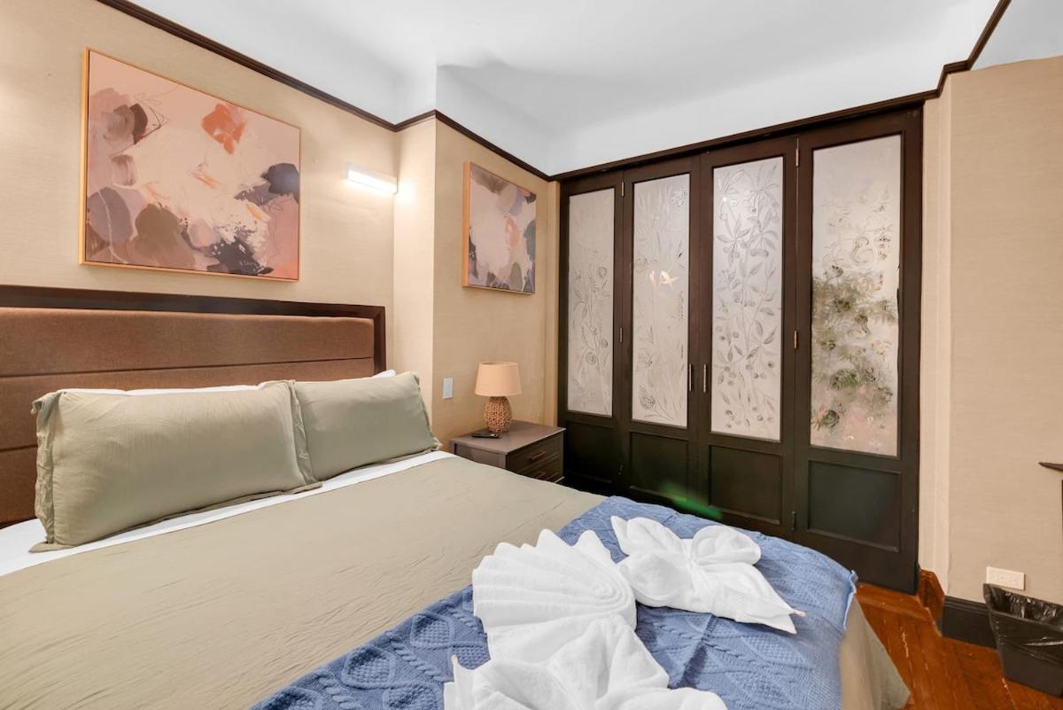 Beautiful Apt Near Times Square with GYM & PATIO