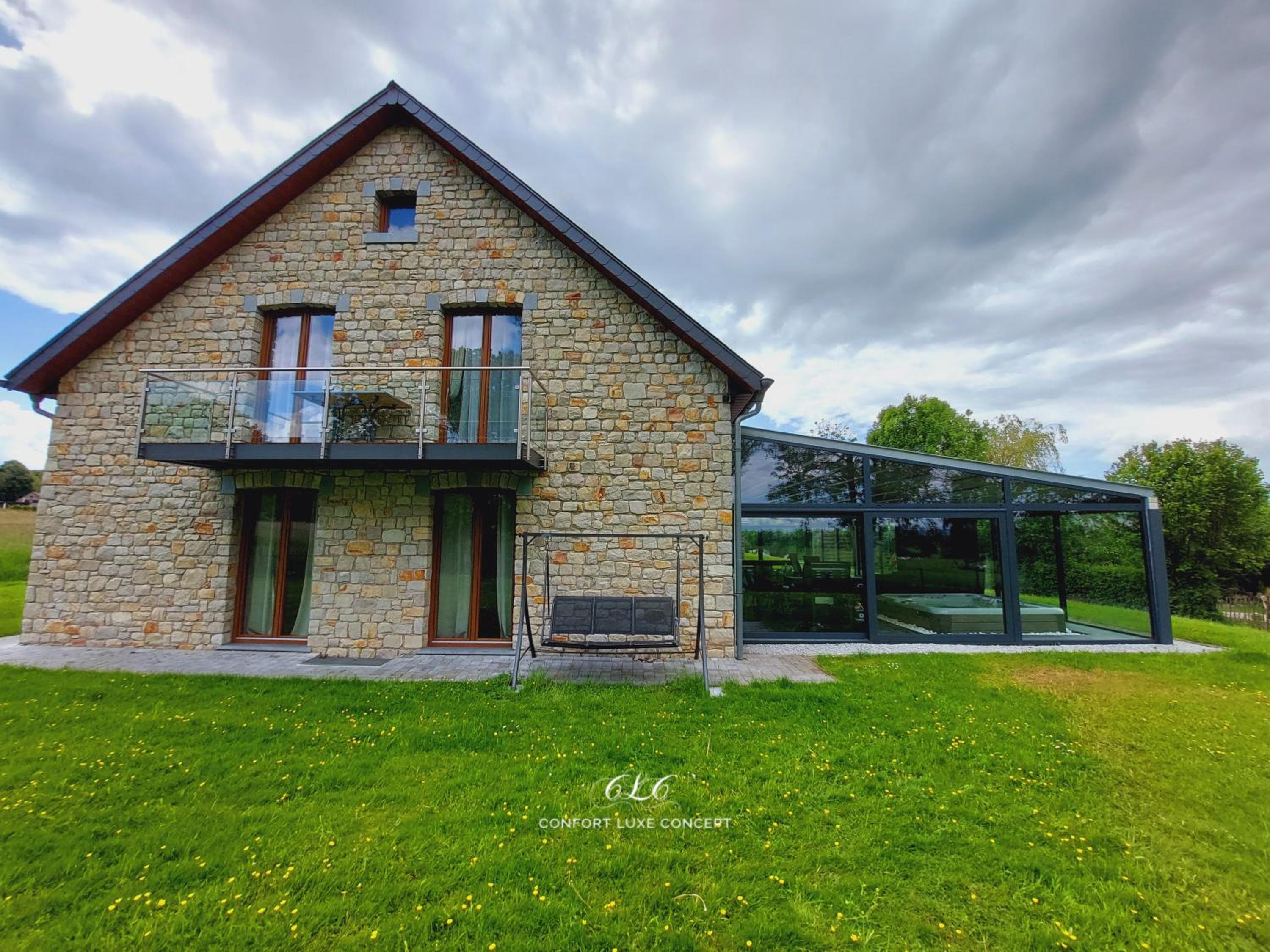 Villa VIP