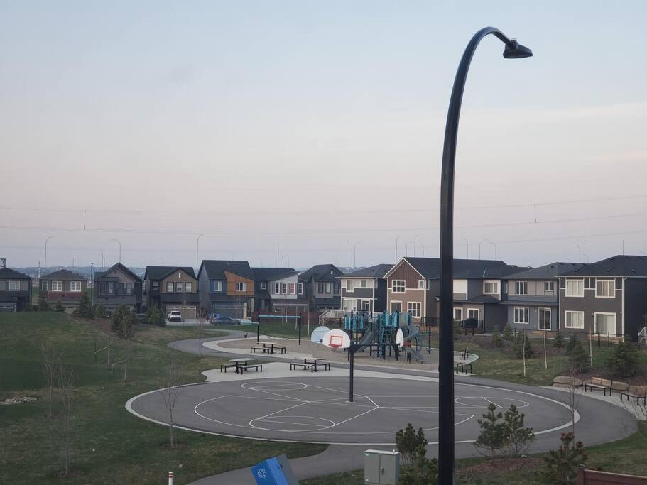 Brand new 2 bedrooms basement suite 15mins from YYC Airport