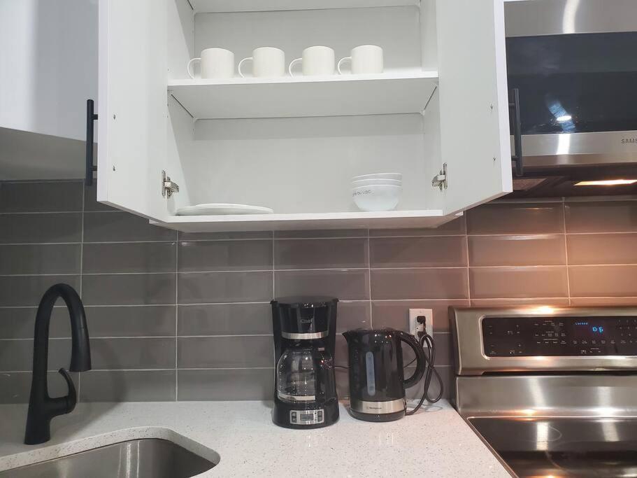 Brand new 2 bedrooms basement suite 15mins from YYC Airport