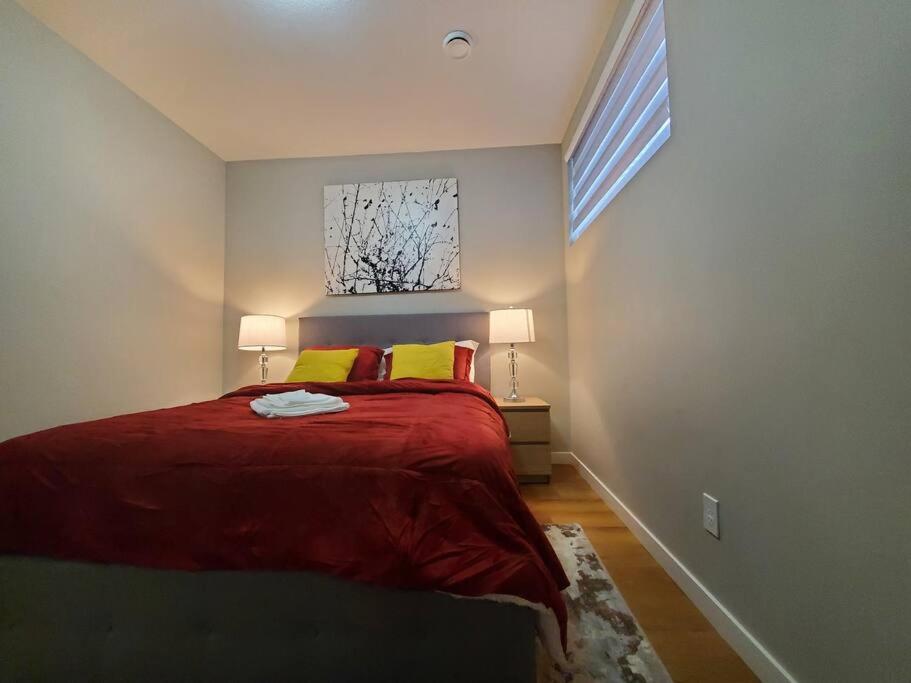 Brand new 2 bedrooms basement suite 15mins from YYC Airport