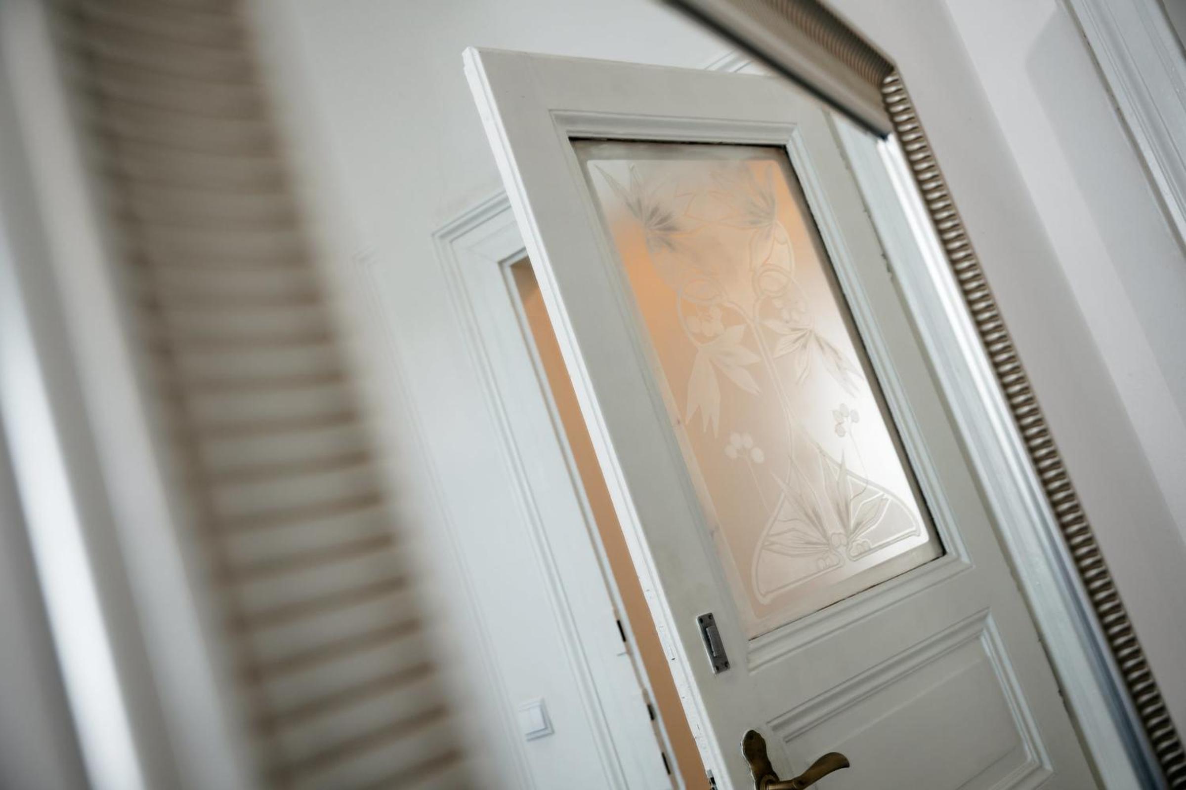Comfortable and cosy apt a few steps from Dancing House and Naplavka Dance