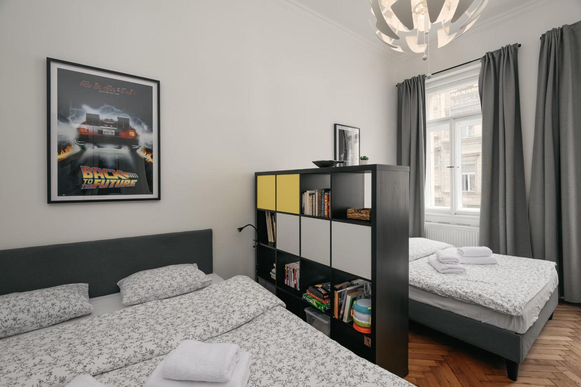 Comfortable and cosy apt a few steps from Dancing House and Naplavka Dance