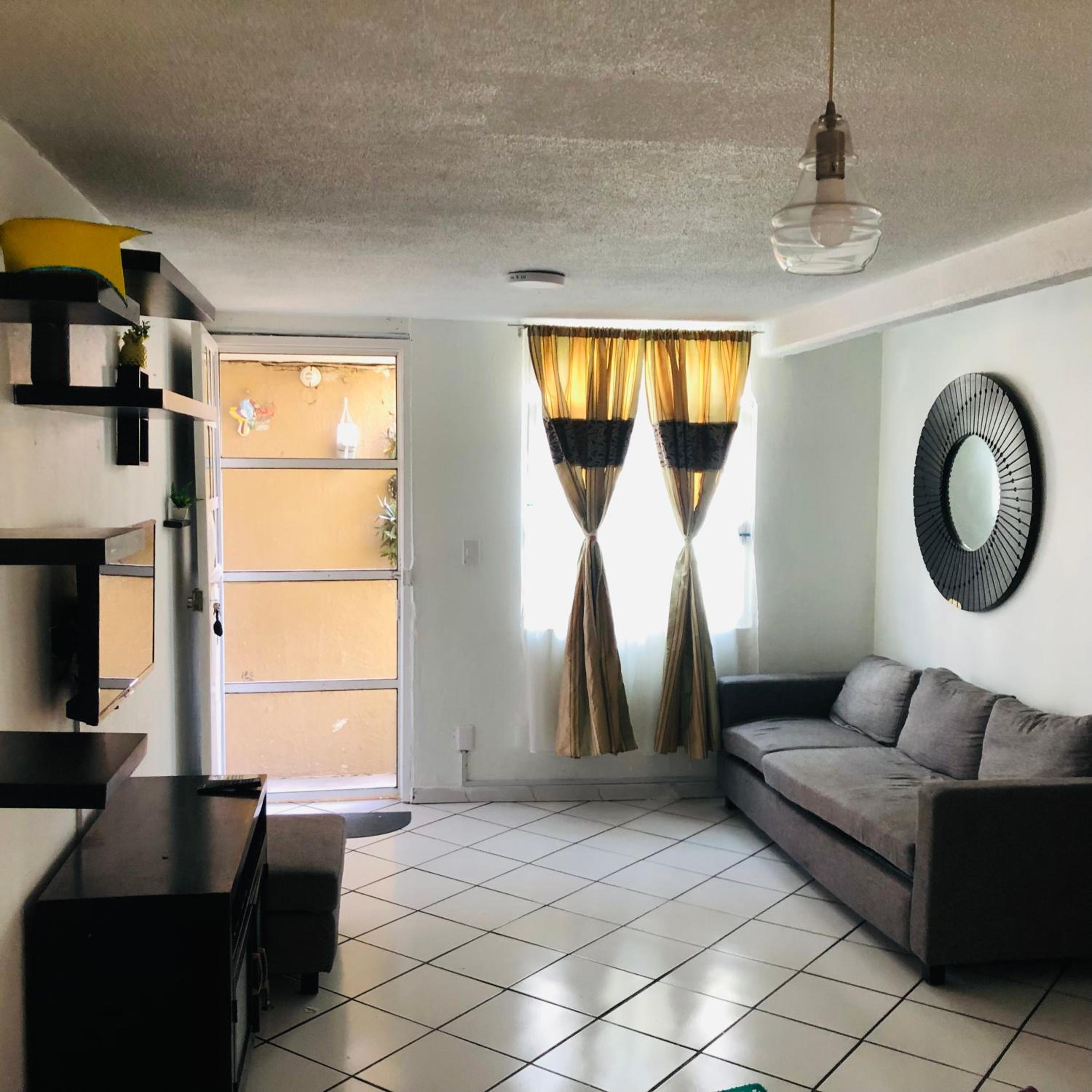 La Casita Amarilla view 5