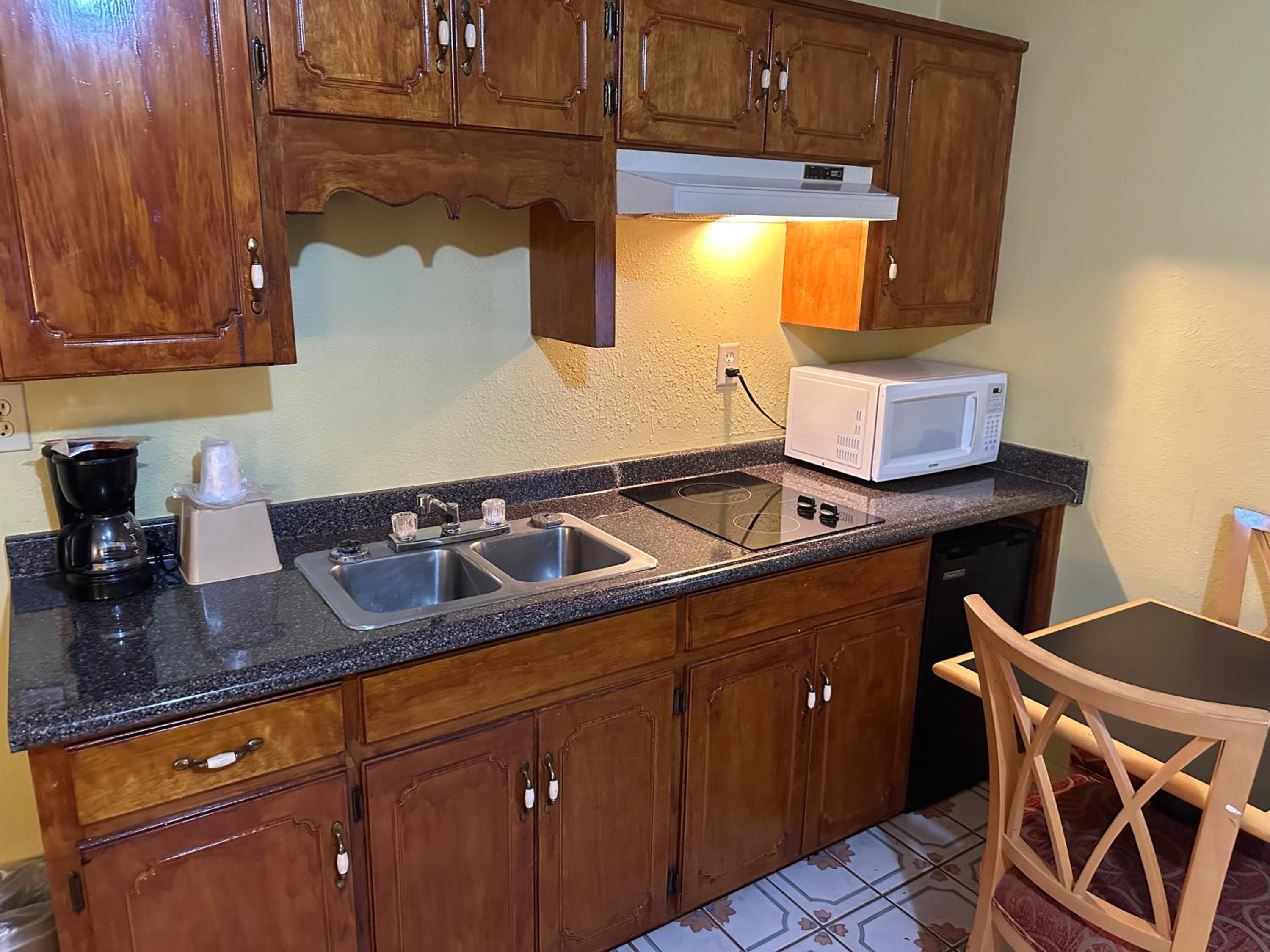 Royal Inn - Anniston, Foto 29