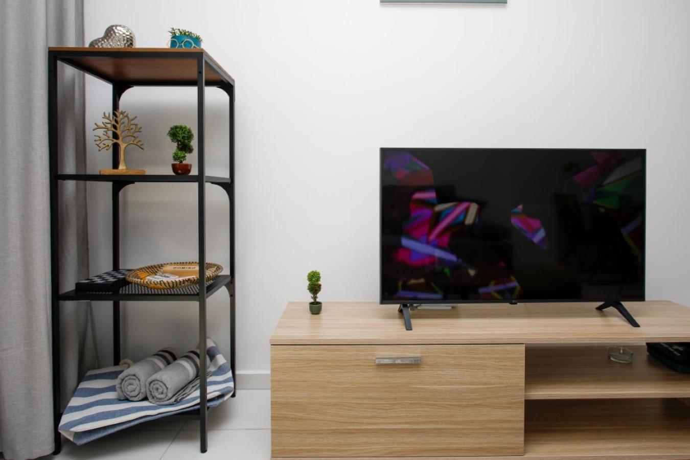 OASIS-Amazing Location, Sea View, Stylish Apartment