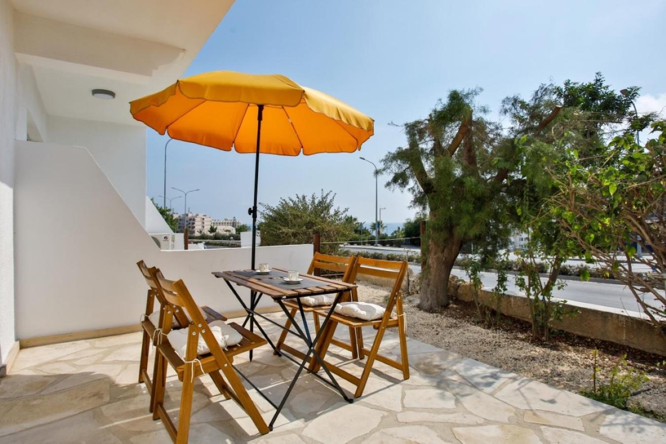 OASIS-Amazing Location, Sea View, Stylish Apartment