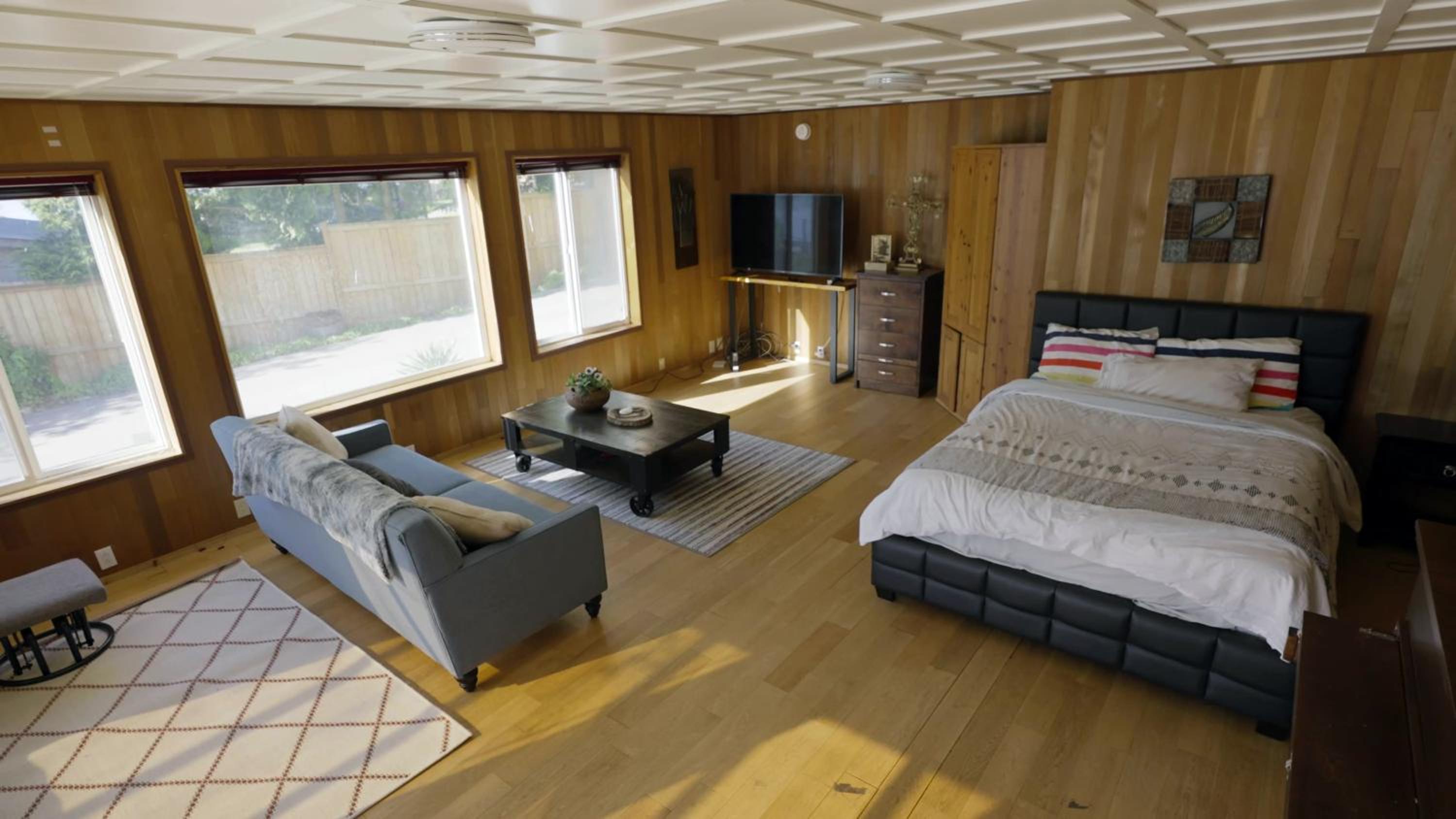 Ozarks Luxurious Lakeside Villa at Harrison Lake